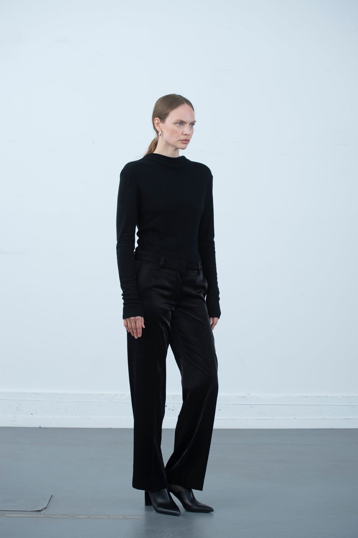 ArnieSays: Hamilton Lamé Black Bukse