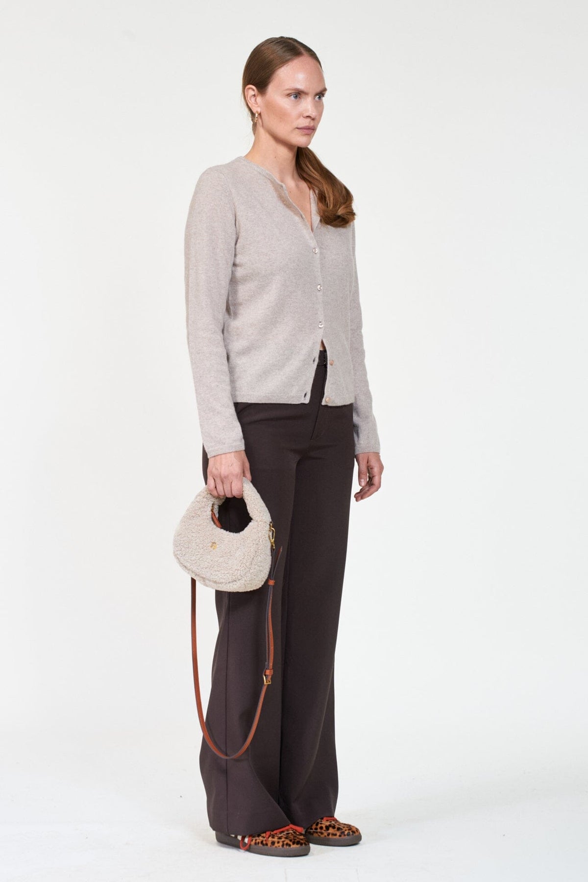 ArnieSays: CALAIS Lt Beige Melange Genser
