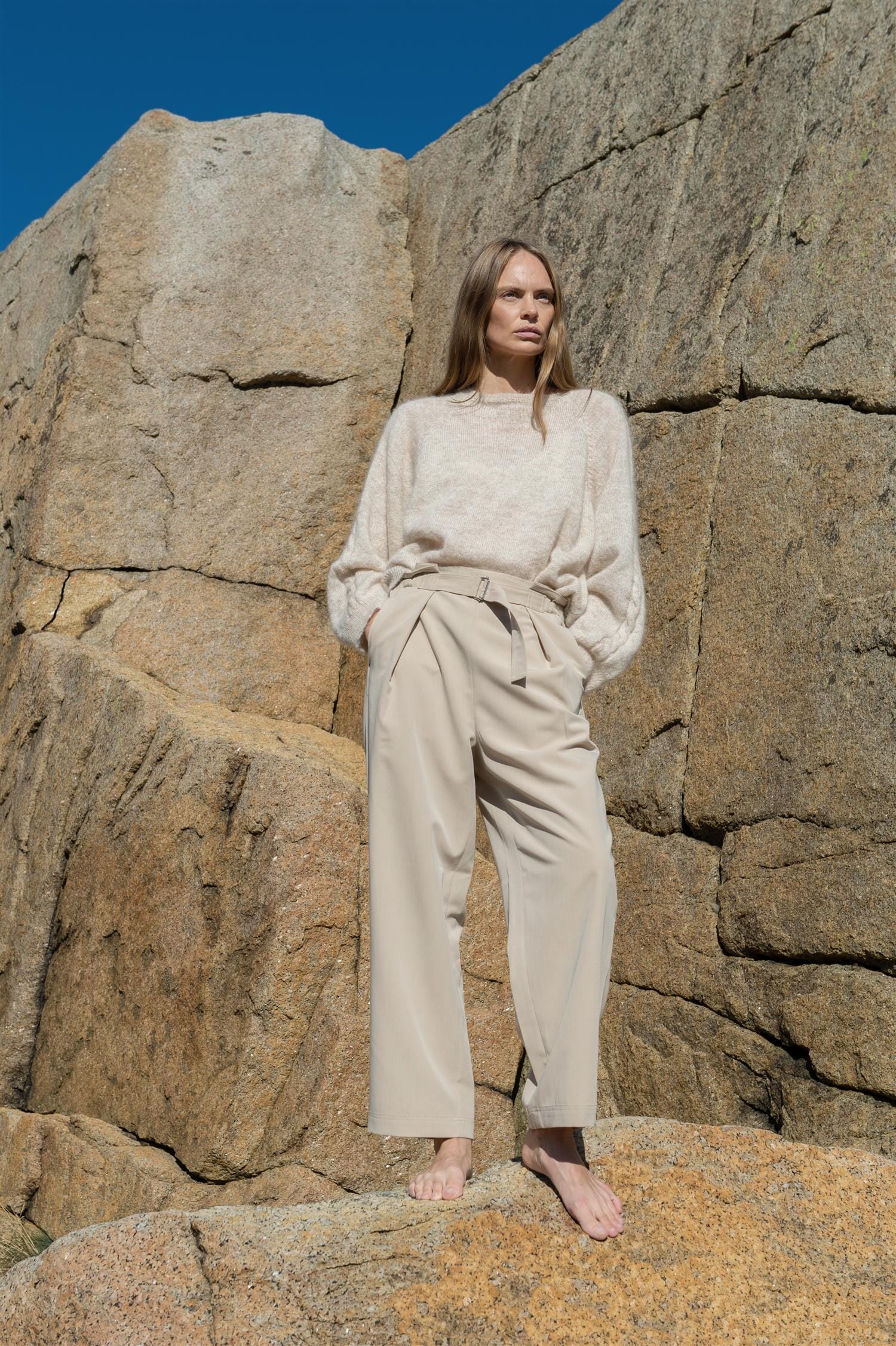 ArnieSays: Corin Drapey Beige Bukse