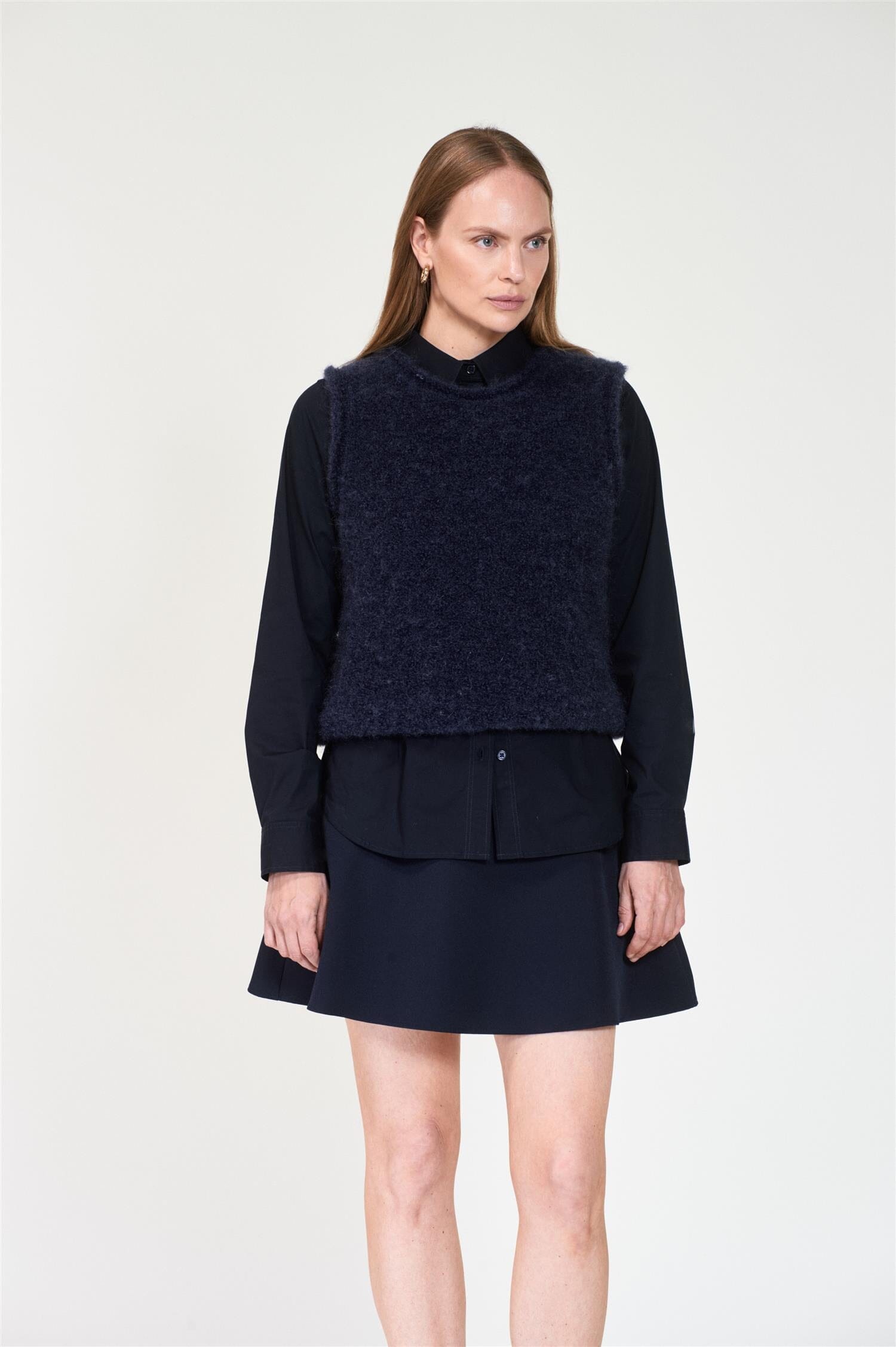 ArnieSays: CRYSTAL Dk Navy Genser