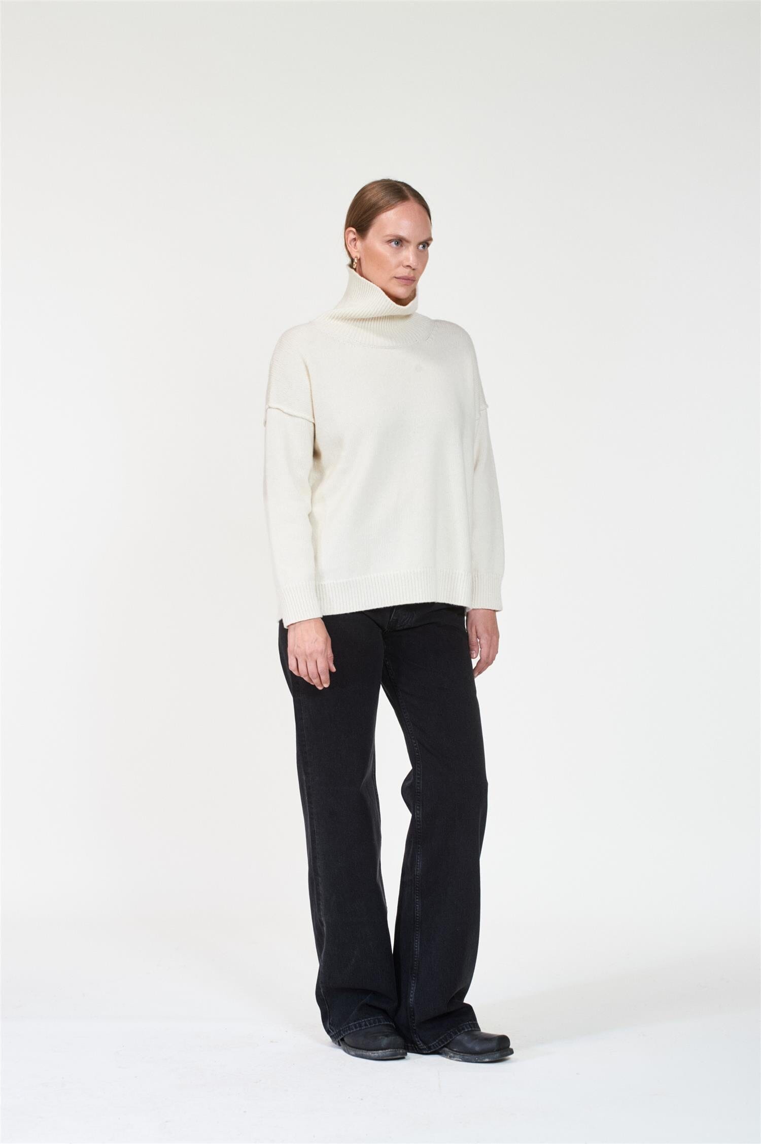 ArnieSays: CECE Offwhite Genser