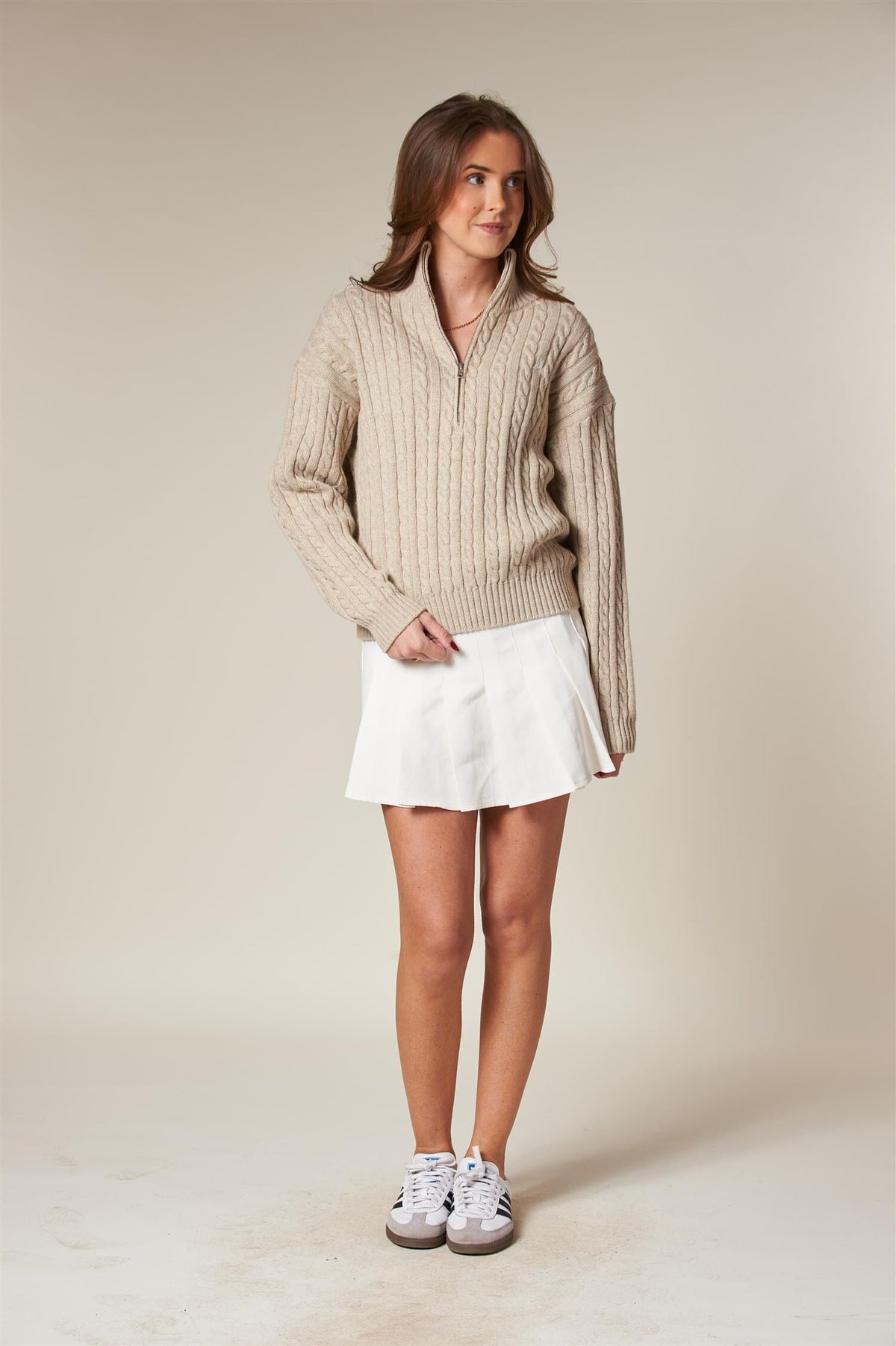 ArnieSays: MADELYN Cable Lt Beige Melange Genser