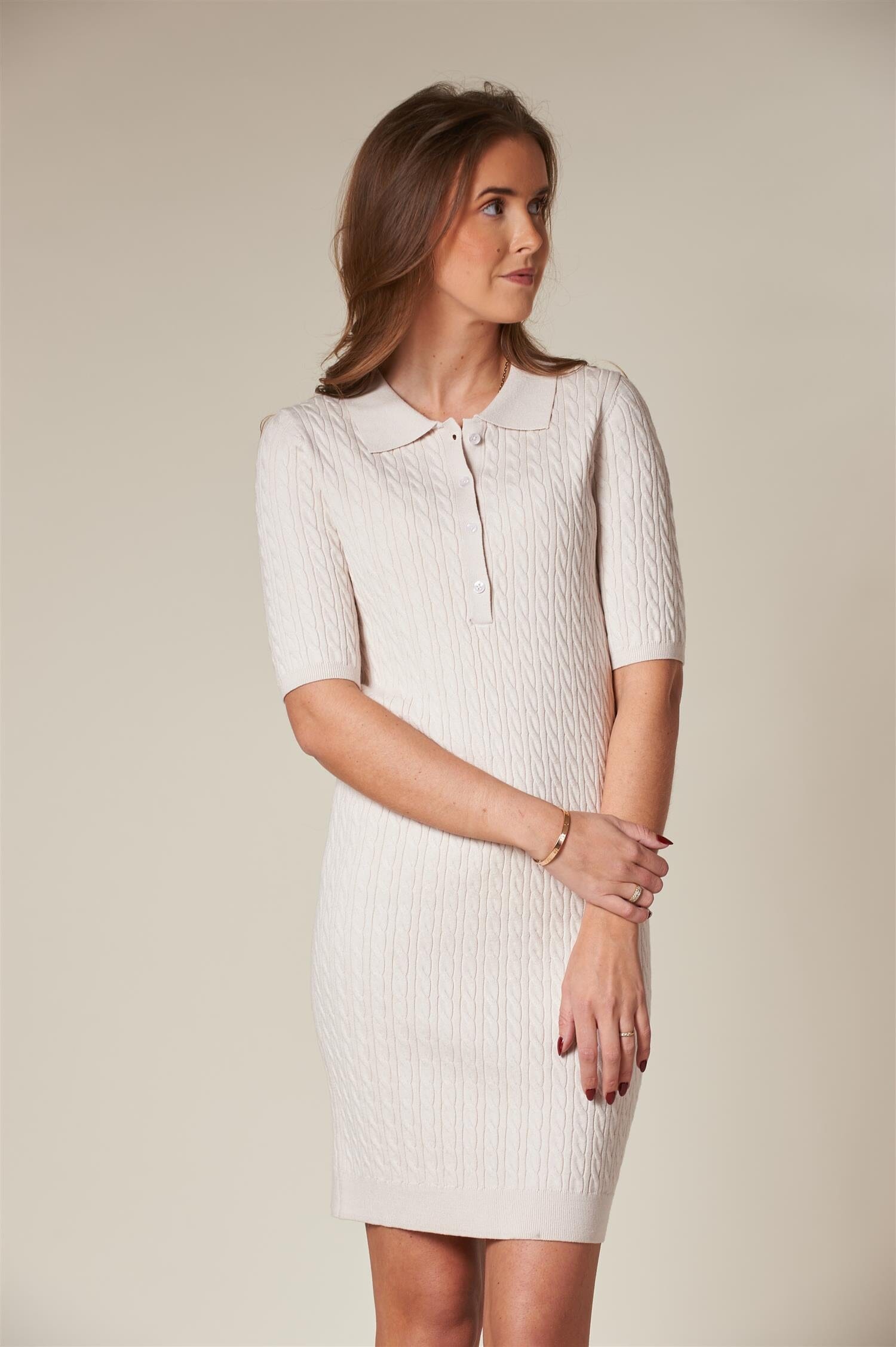 ArnieSays: CLAIRE Cable Offwhite Kjole