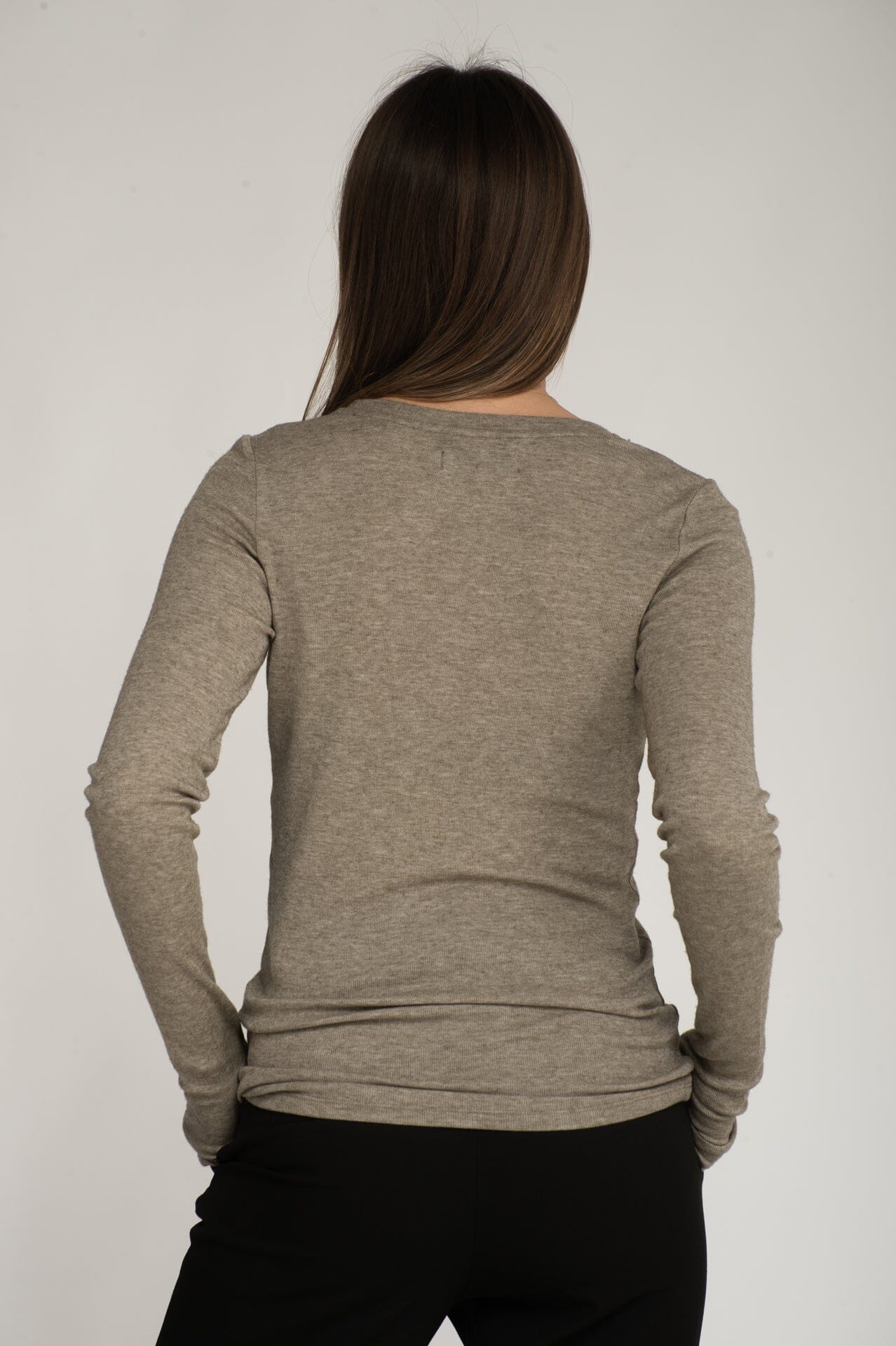 ArnieSays: Remi Wool Blend Stone Grey T-shirt