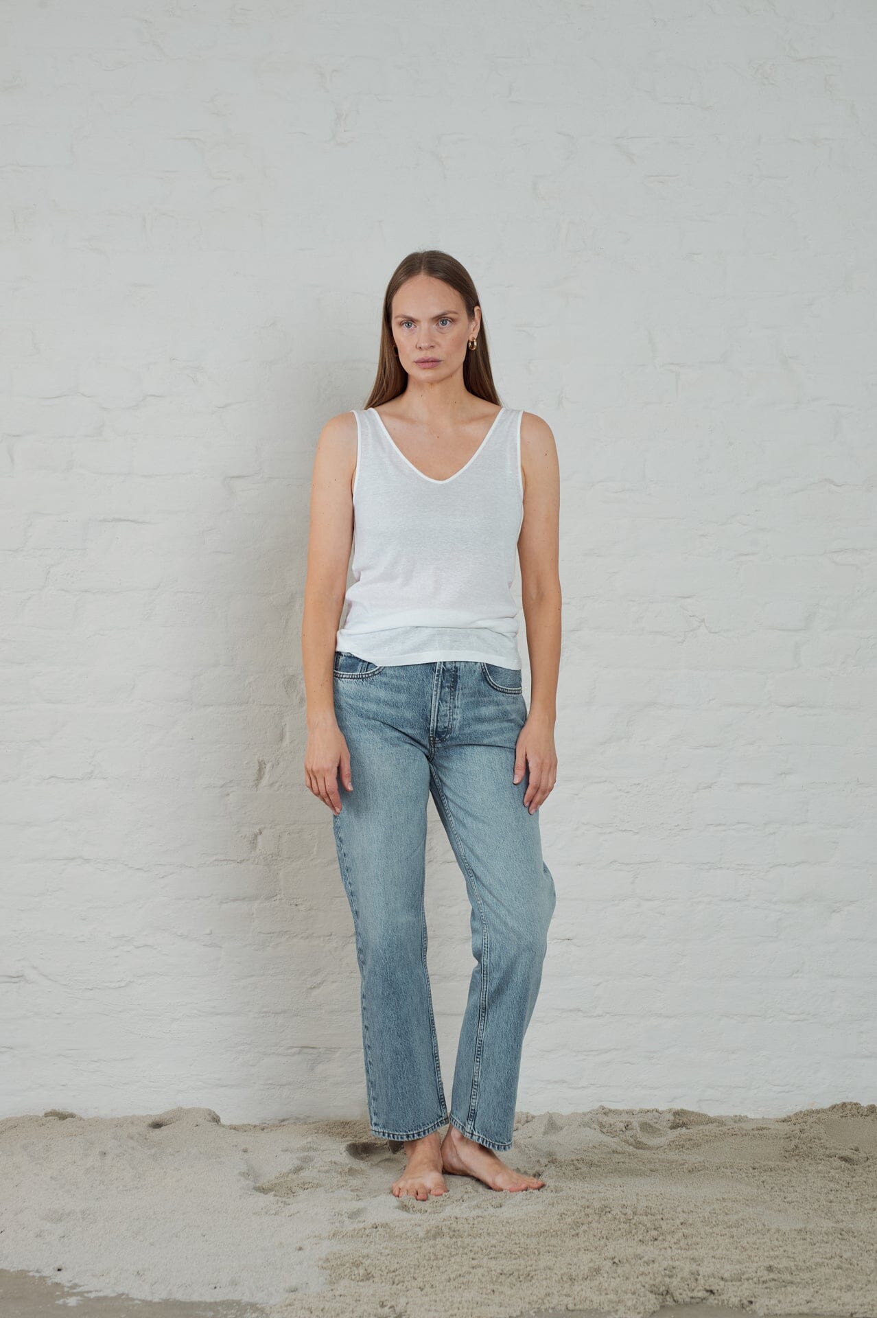 ArnieSays: Jasmien Linen White T-shirt