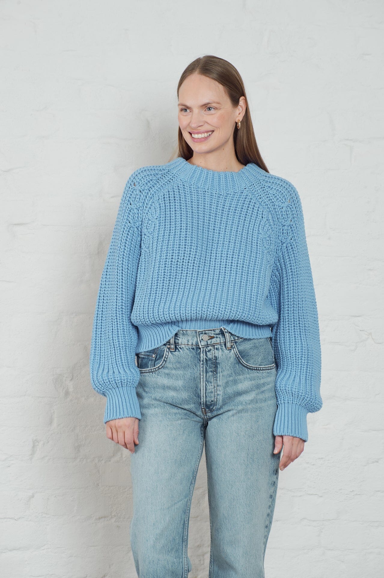 ArnieSays: Aries Sky Blue Genser