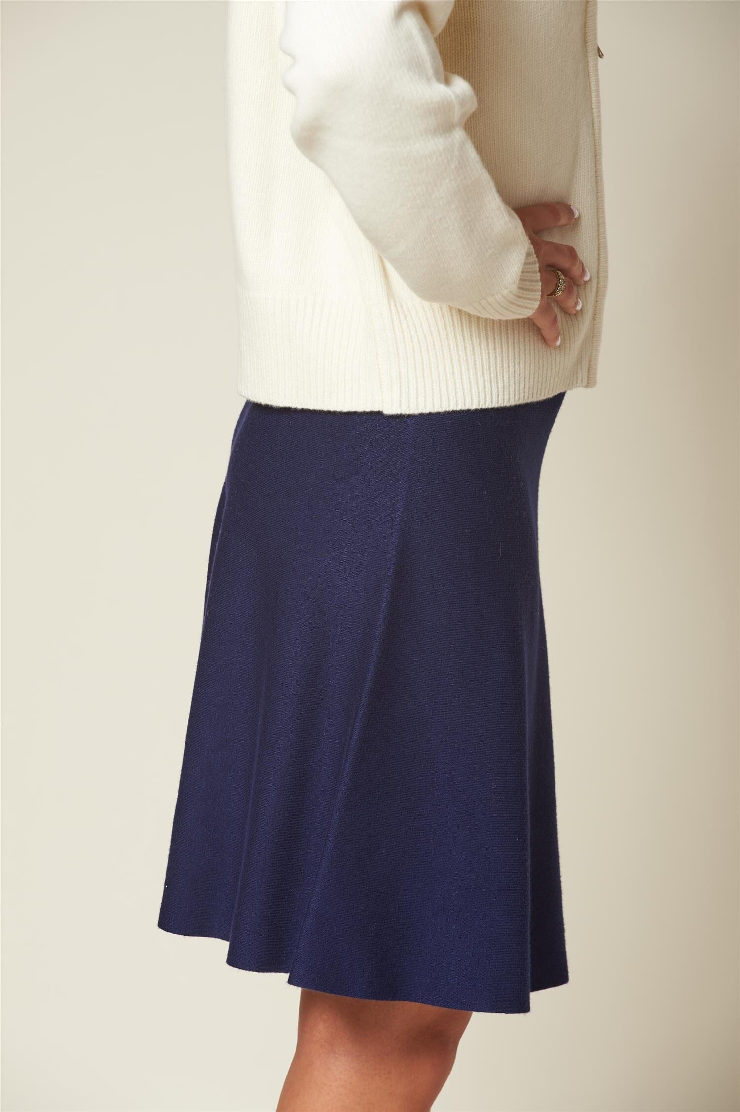 ArnieSays: Lena Skirt Navy Skjørt