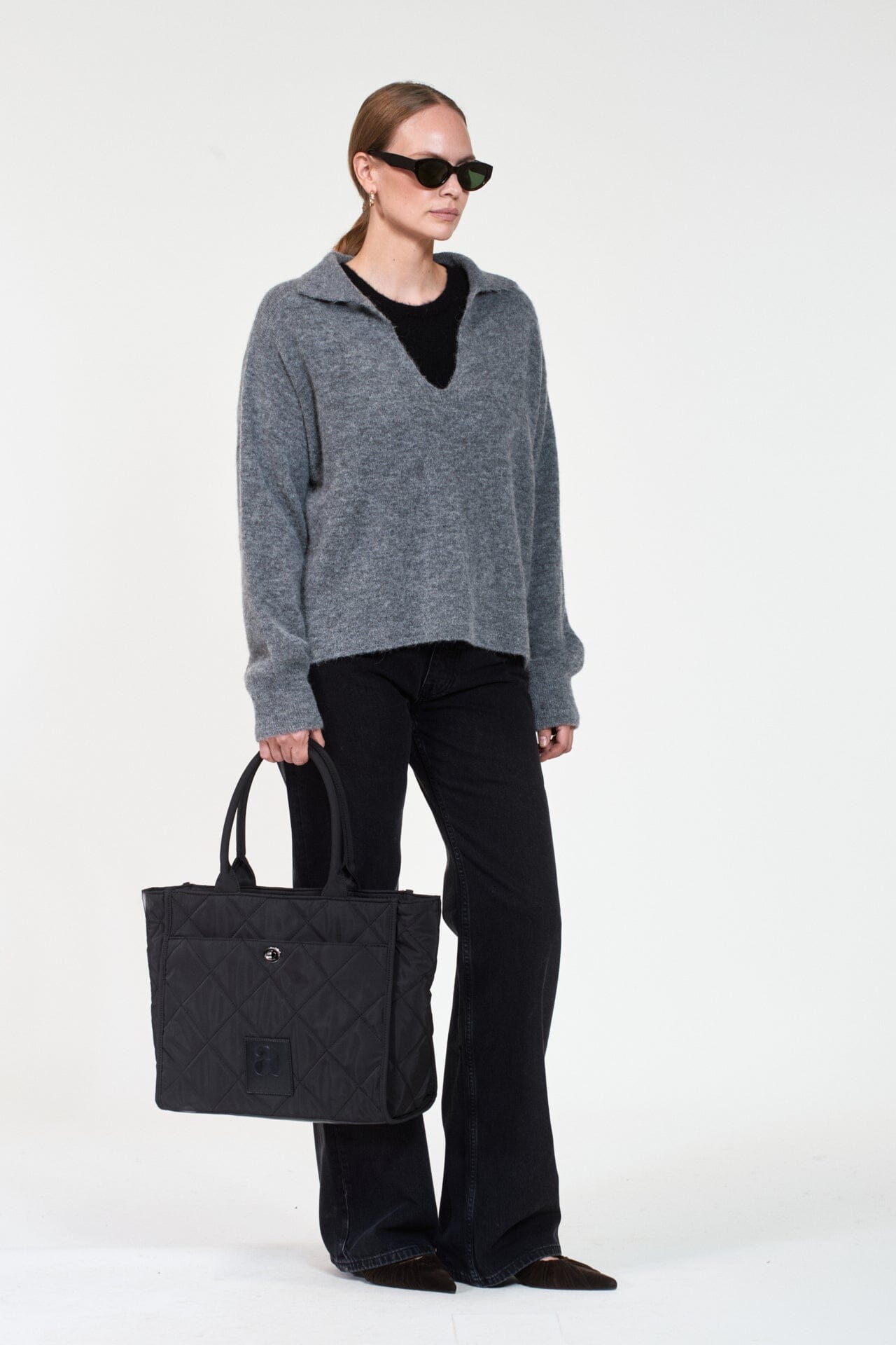 ArnieSays: LOWRY Dk Grey Melange Genser