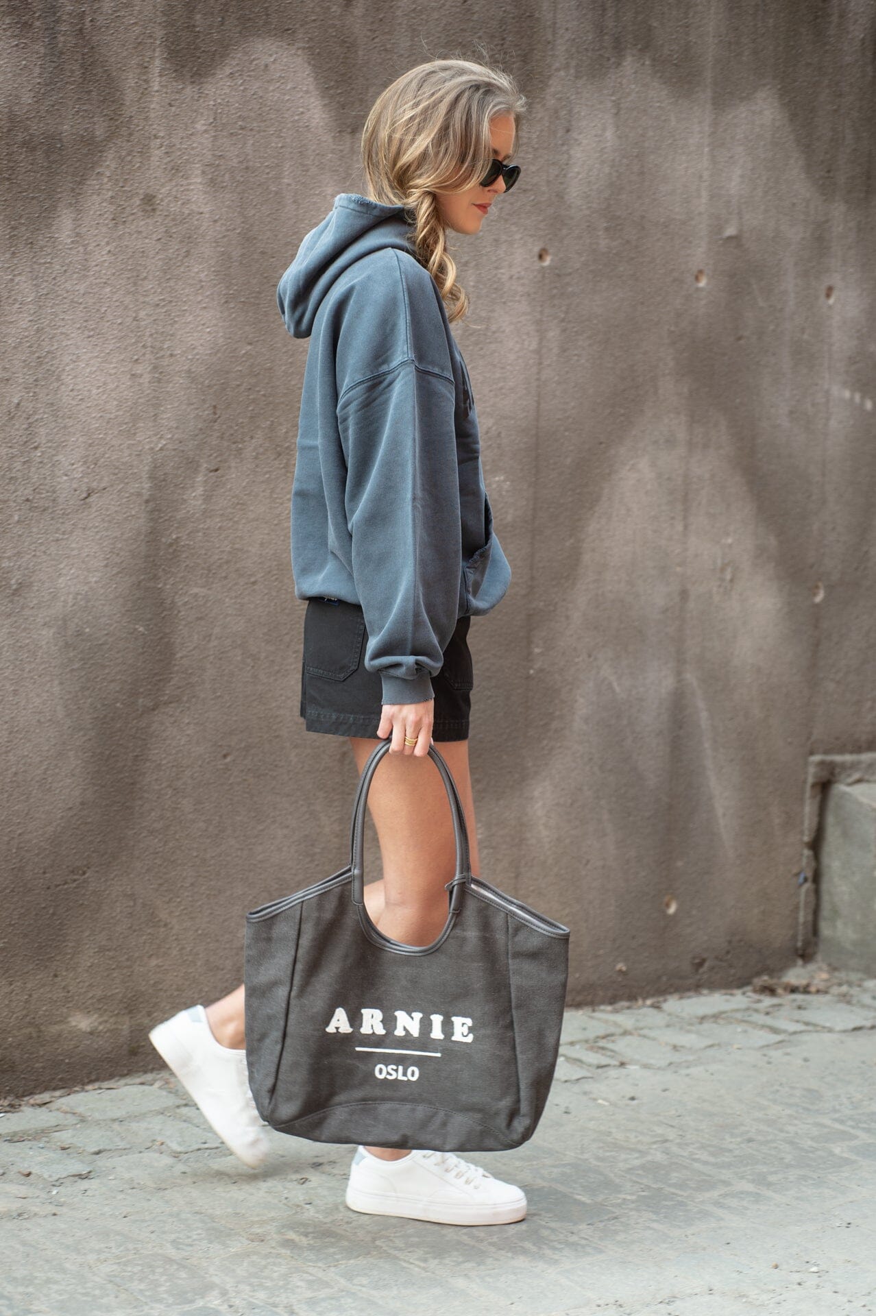 Anine Bing Harvey Sweatshirt Dark Washed Black Genser