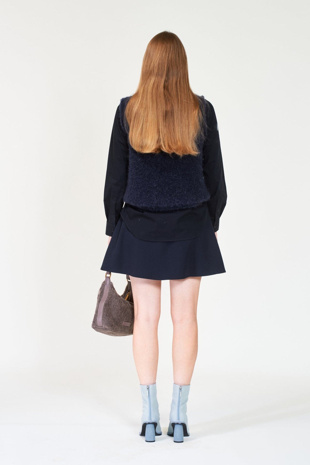 ArnieSays: CRYSTAL Dk Navy Genser