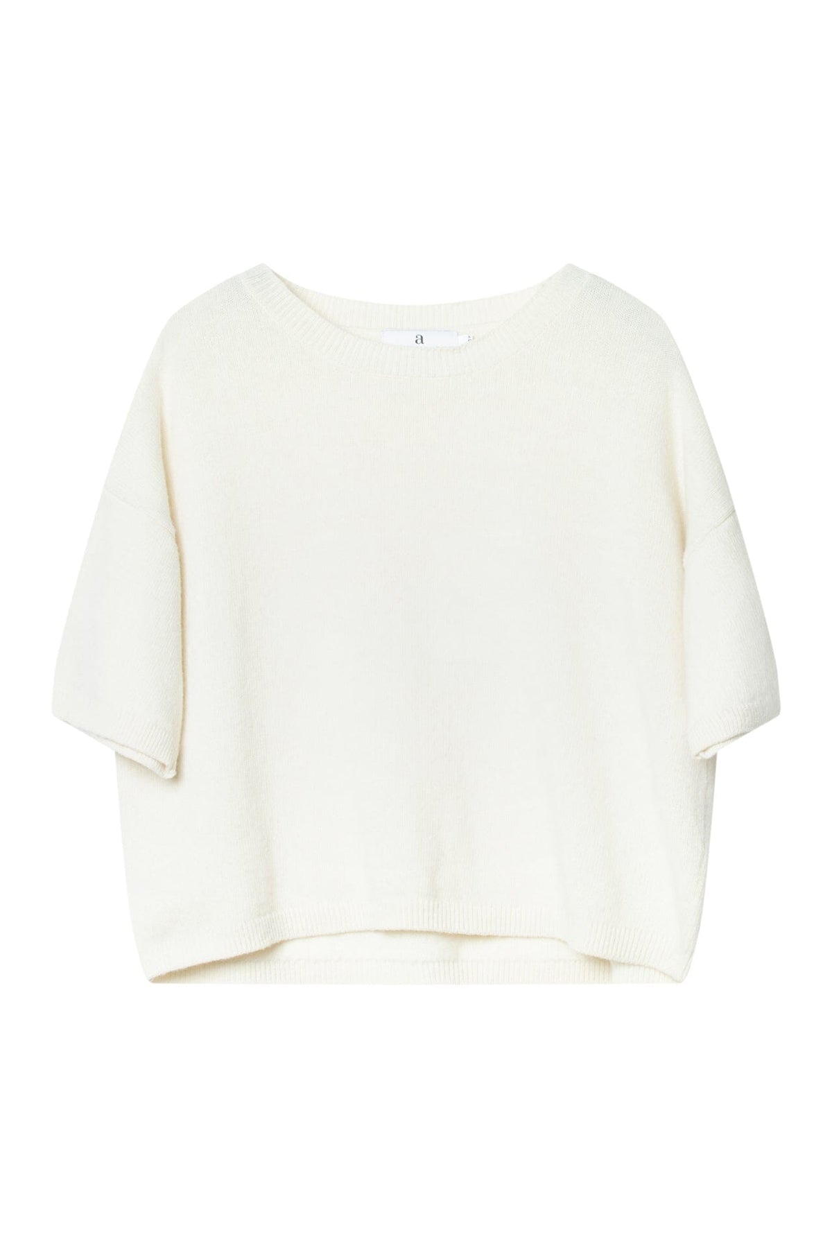 ArnieSays: Livia Offwhite Genser