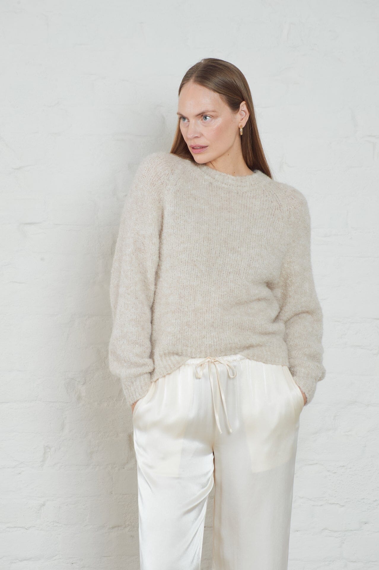 ArnieSays: Alison Lt Beige Melange Genser