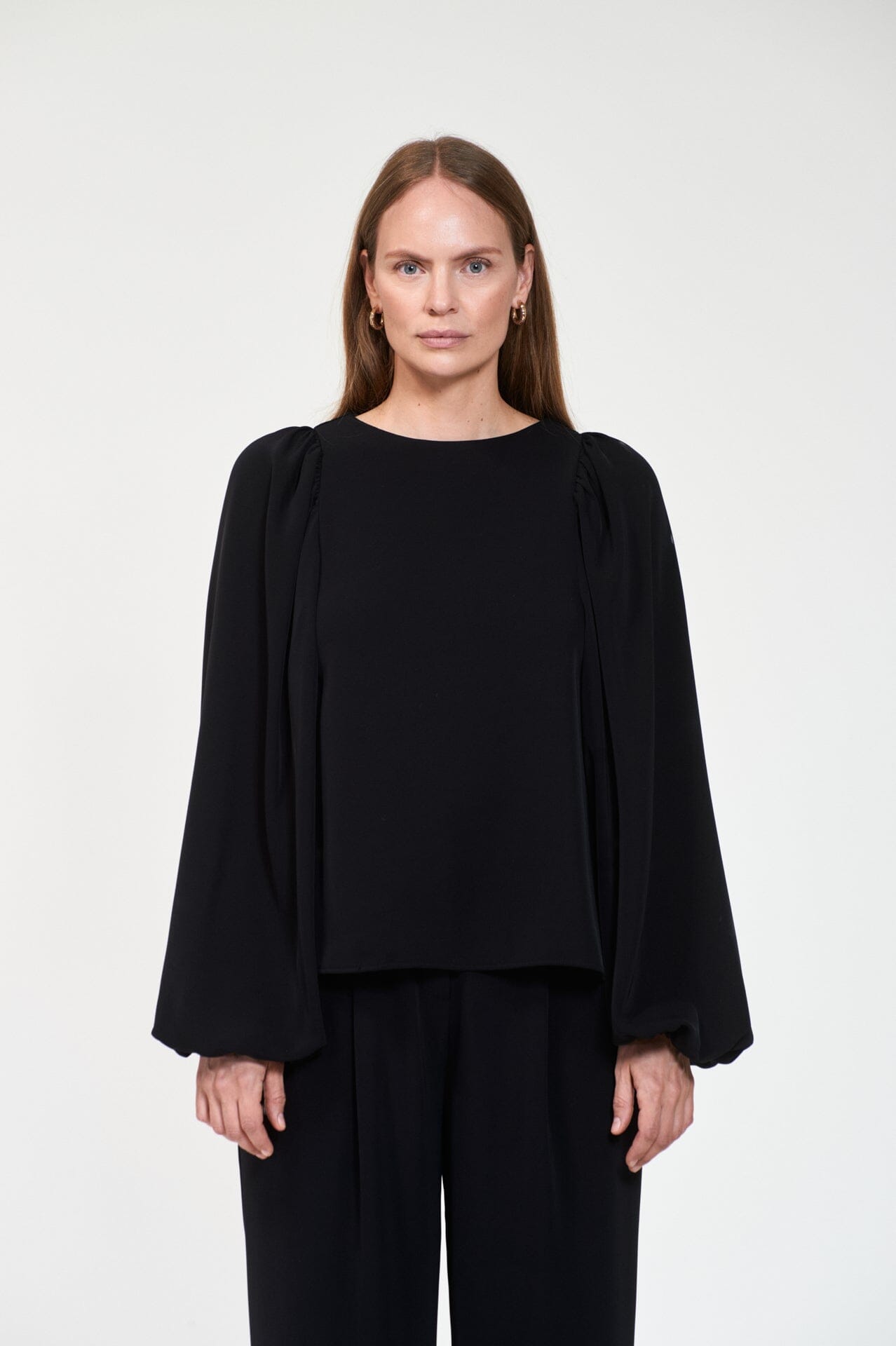 ArnieSays: ASHI Crepe Black Topp
