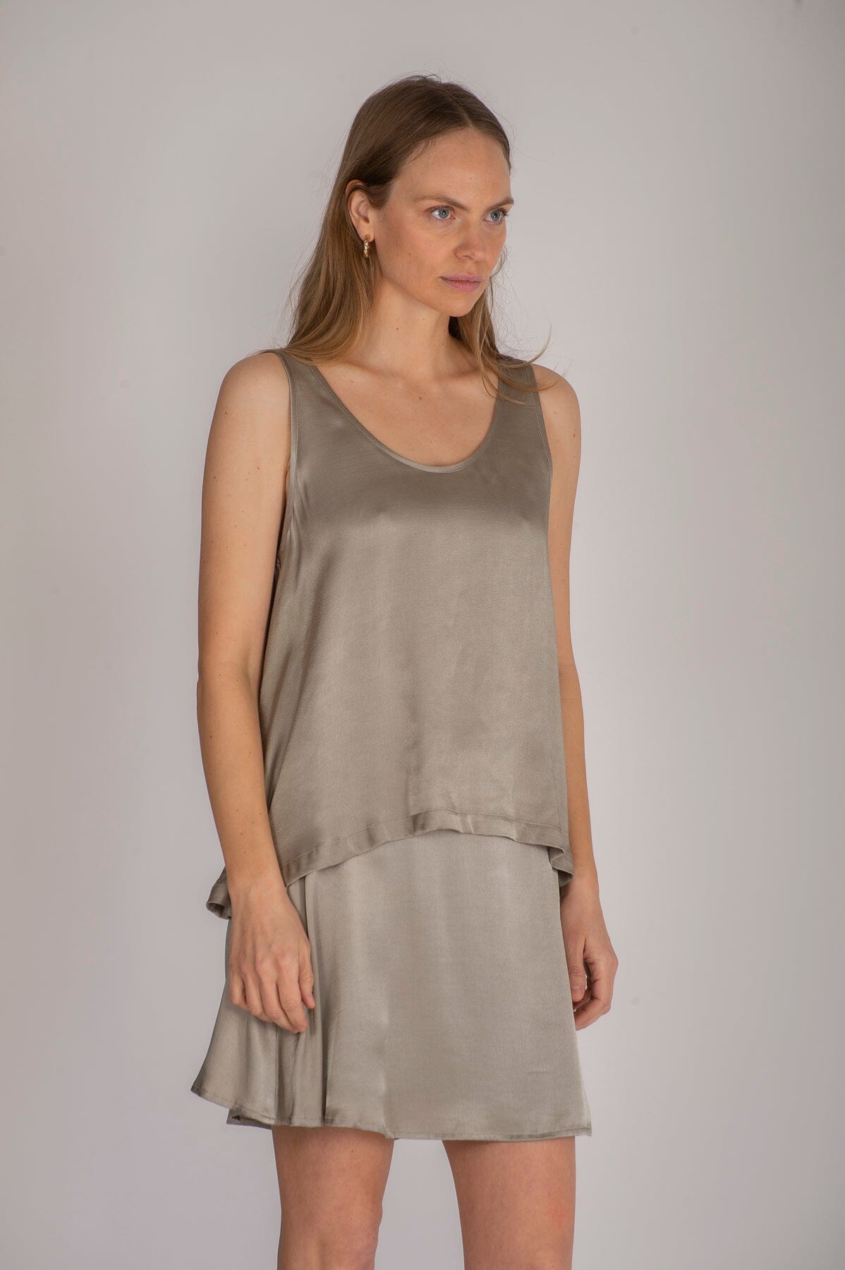 ArnieSays: Love Satin Dusty Green Topp