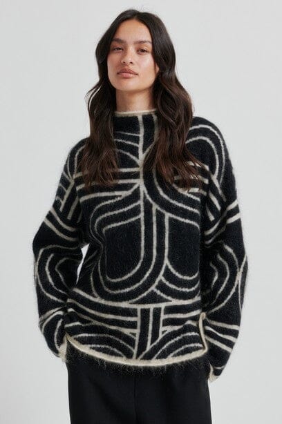 Second Female Signa Knit T-Neck Black Genser