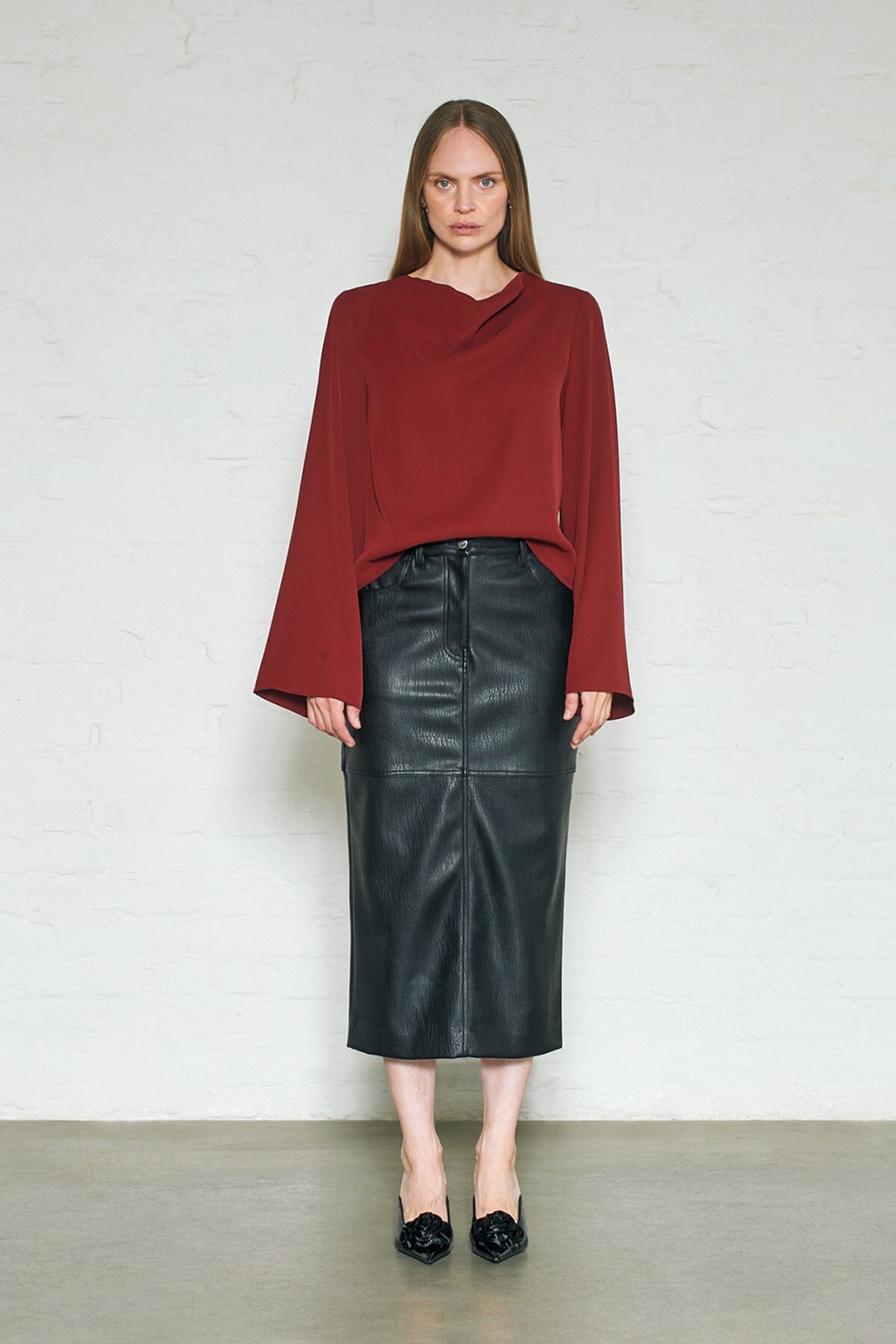 ArnieSays: Ivey Crepe Deep Red Topp