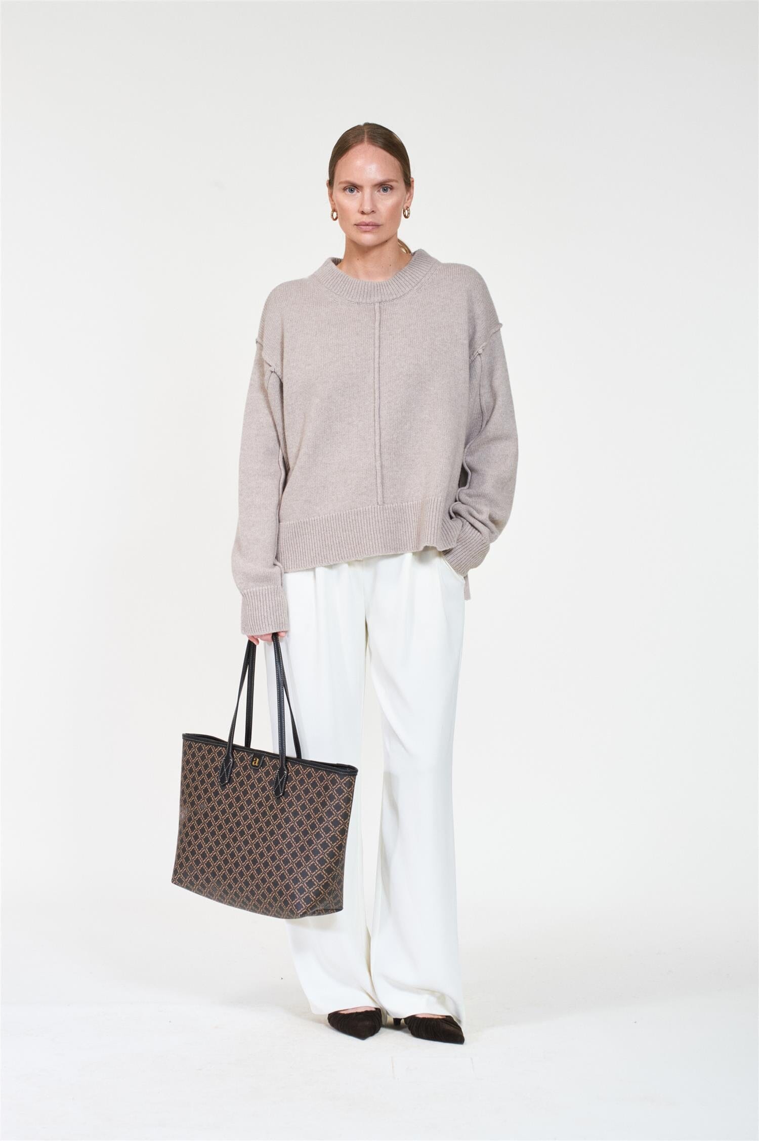 ArnieSays: Ren Lt Beige Melange Genser