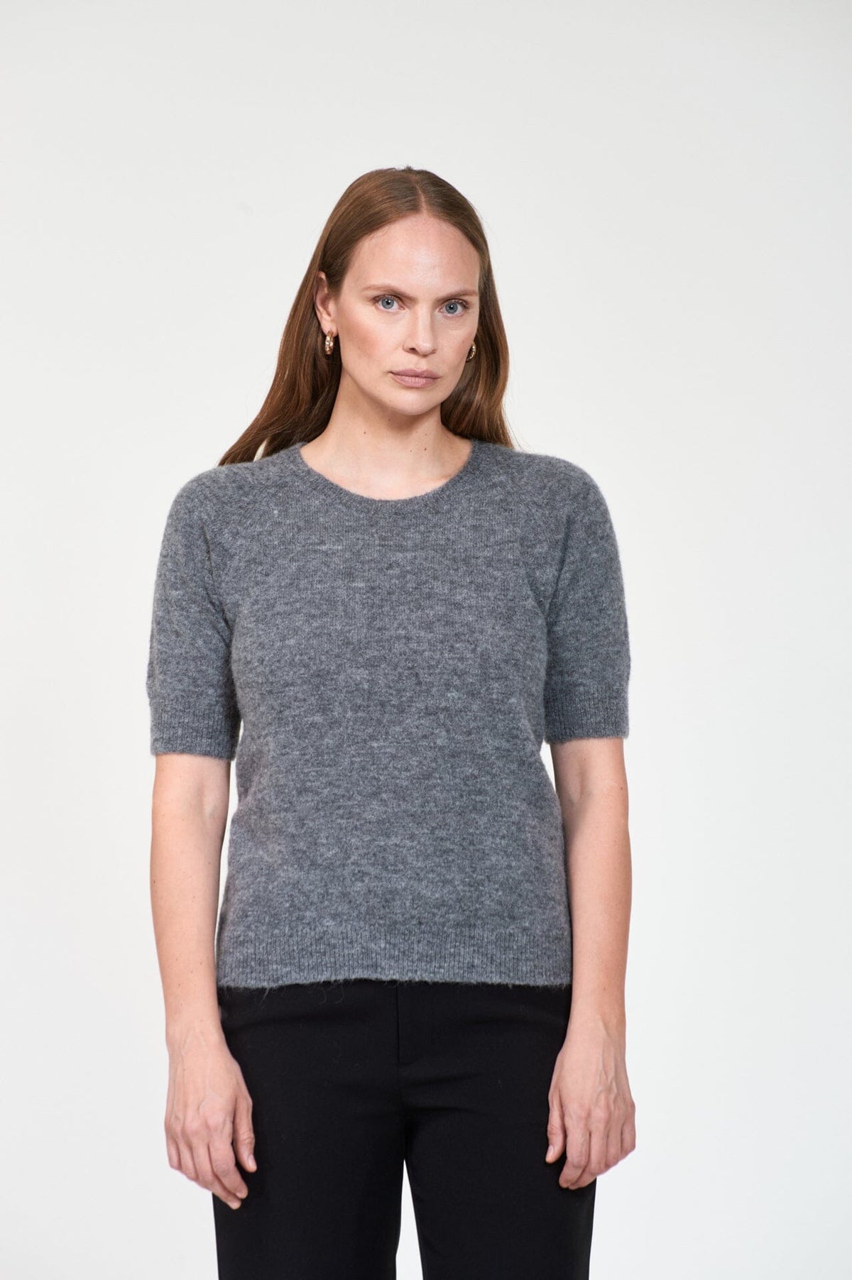 ArnieSays: GEORGINA Dk Grey Melange Genser