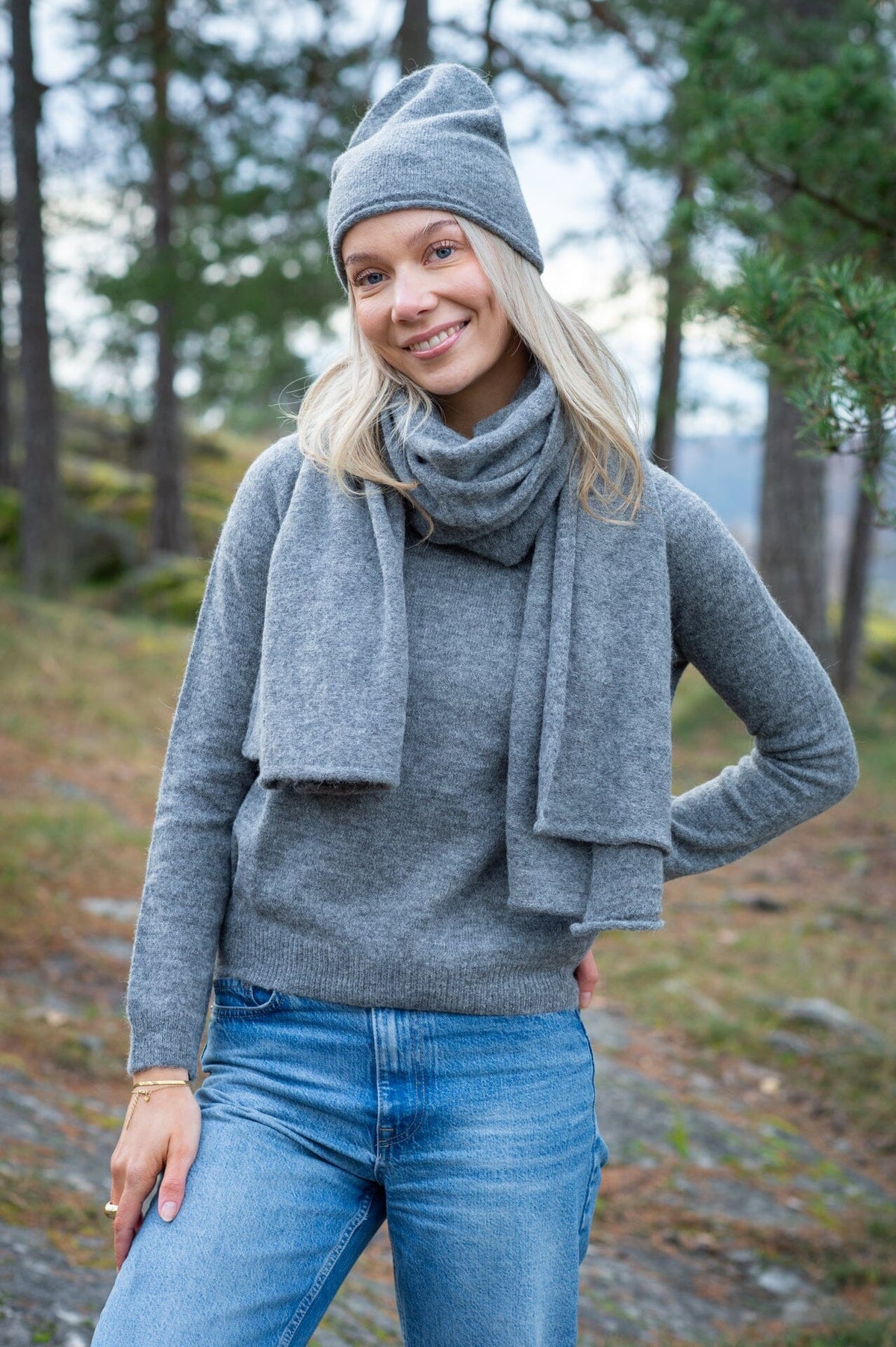 ArnieSays: GOYA Dk Grey Melange Tilbehør