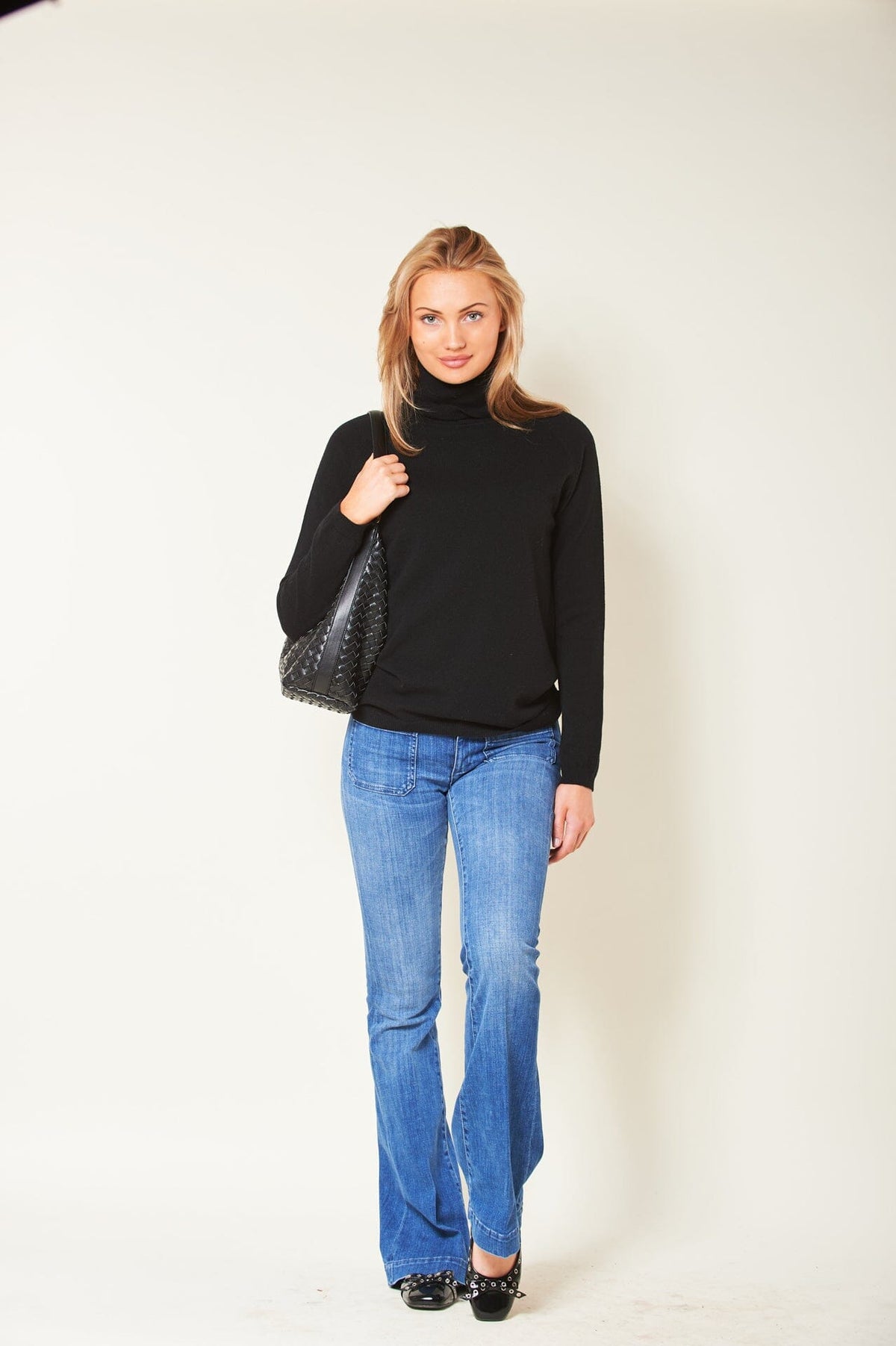 Alaia Black