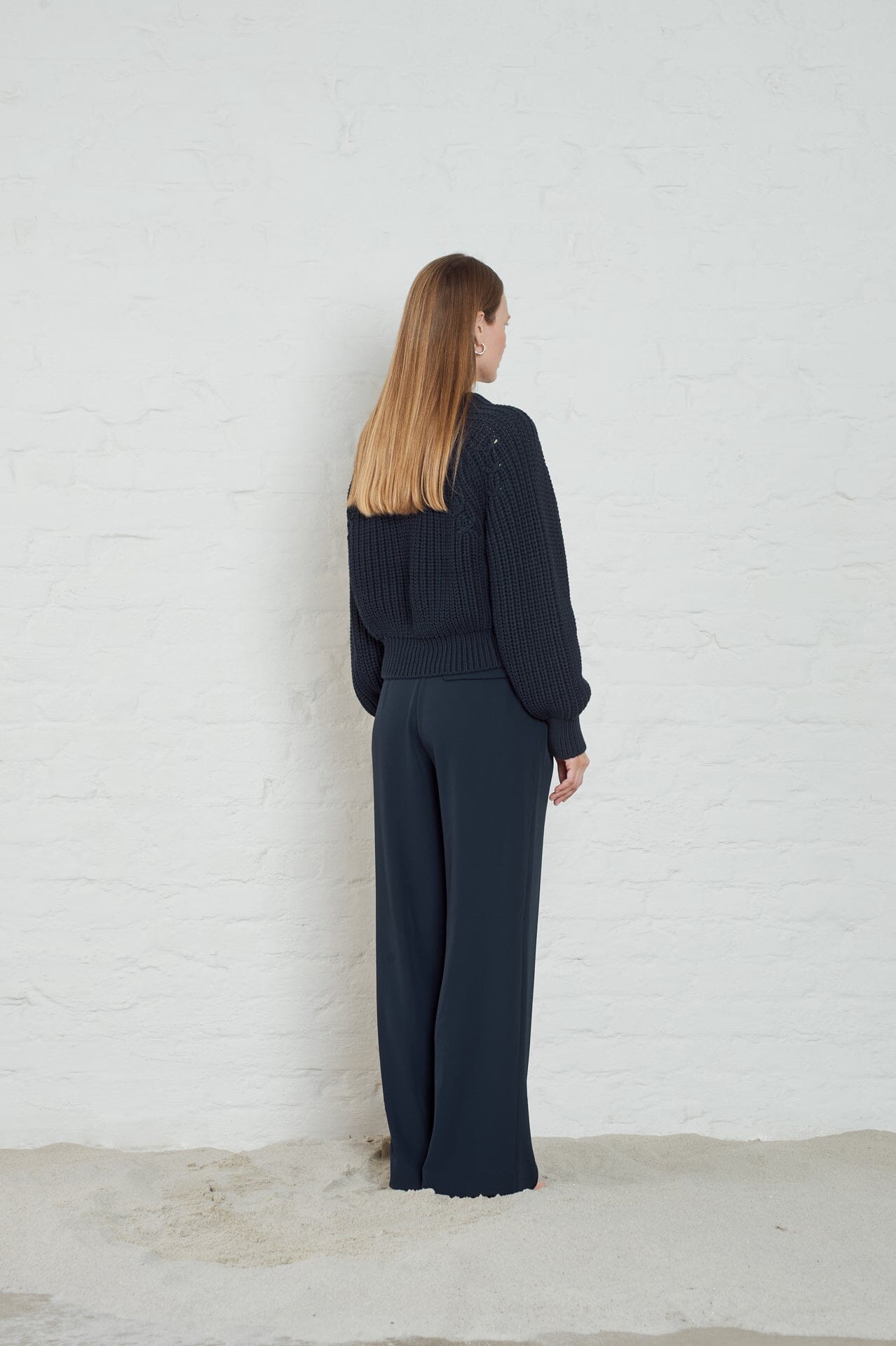 ArnieSays: Aries Dk Navy Genser