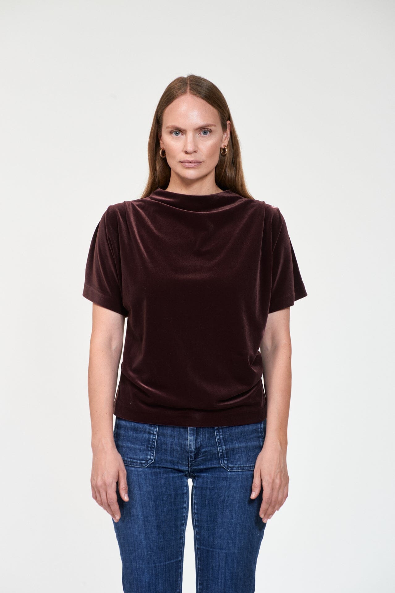 ArnieSays: RENEE Velvet Dk Burgundy Topp