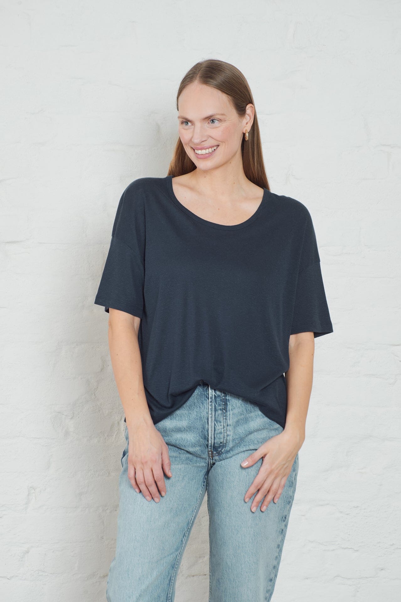ArnieSays: Monet Linen Dk Navy T-shirt