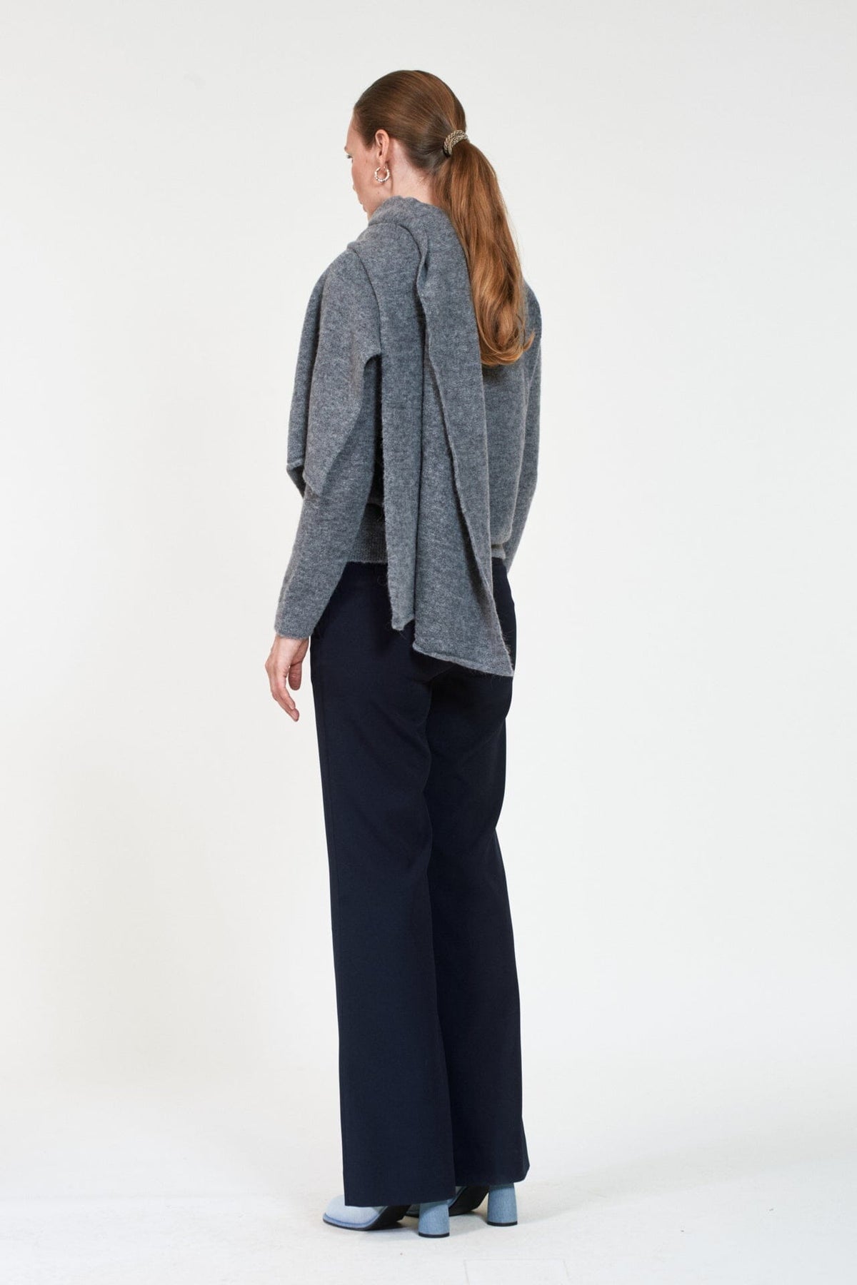 ArnieSays: FIONA Dk Grey Melange Genser