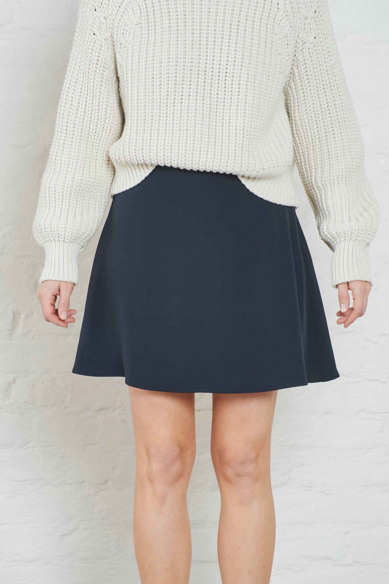 ArnieSays: Eloise Crepe Dk Navy Skjørt