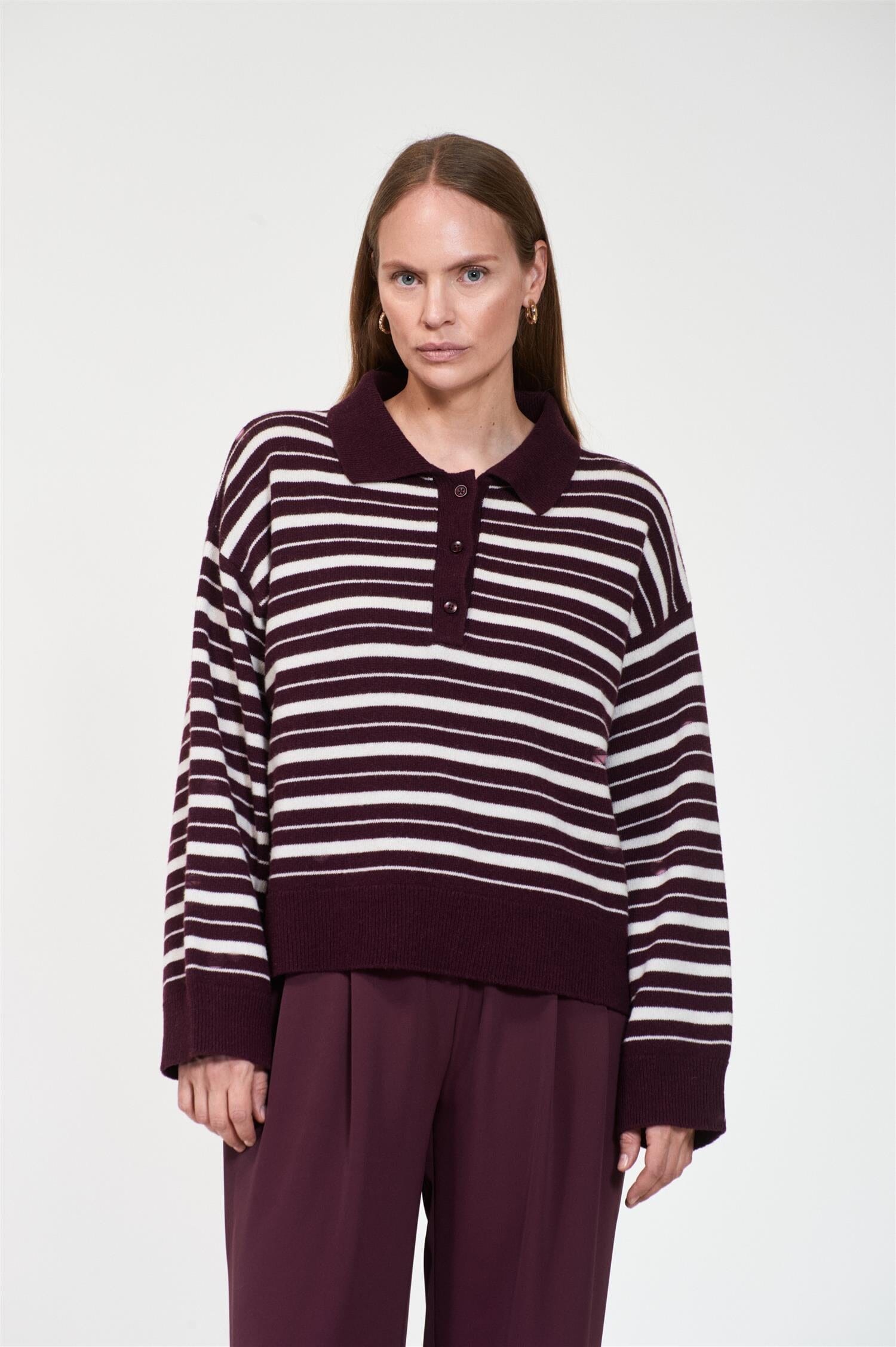 ArnieSays: ZELY Stripe Dk Burgundy/Offwhite Genser