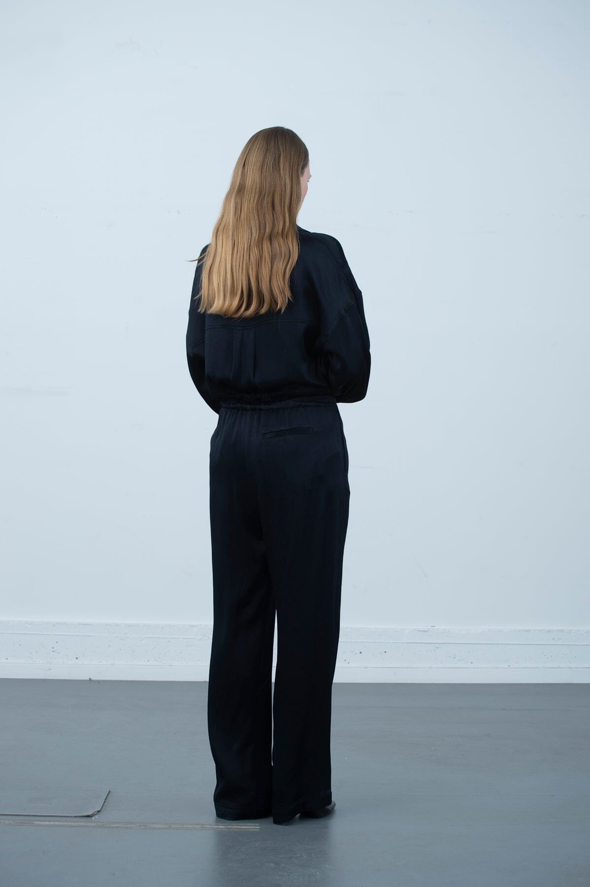 ArnieSays: Viky Satin Midnight Bukse