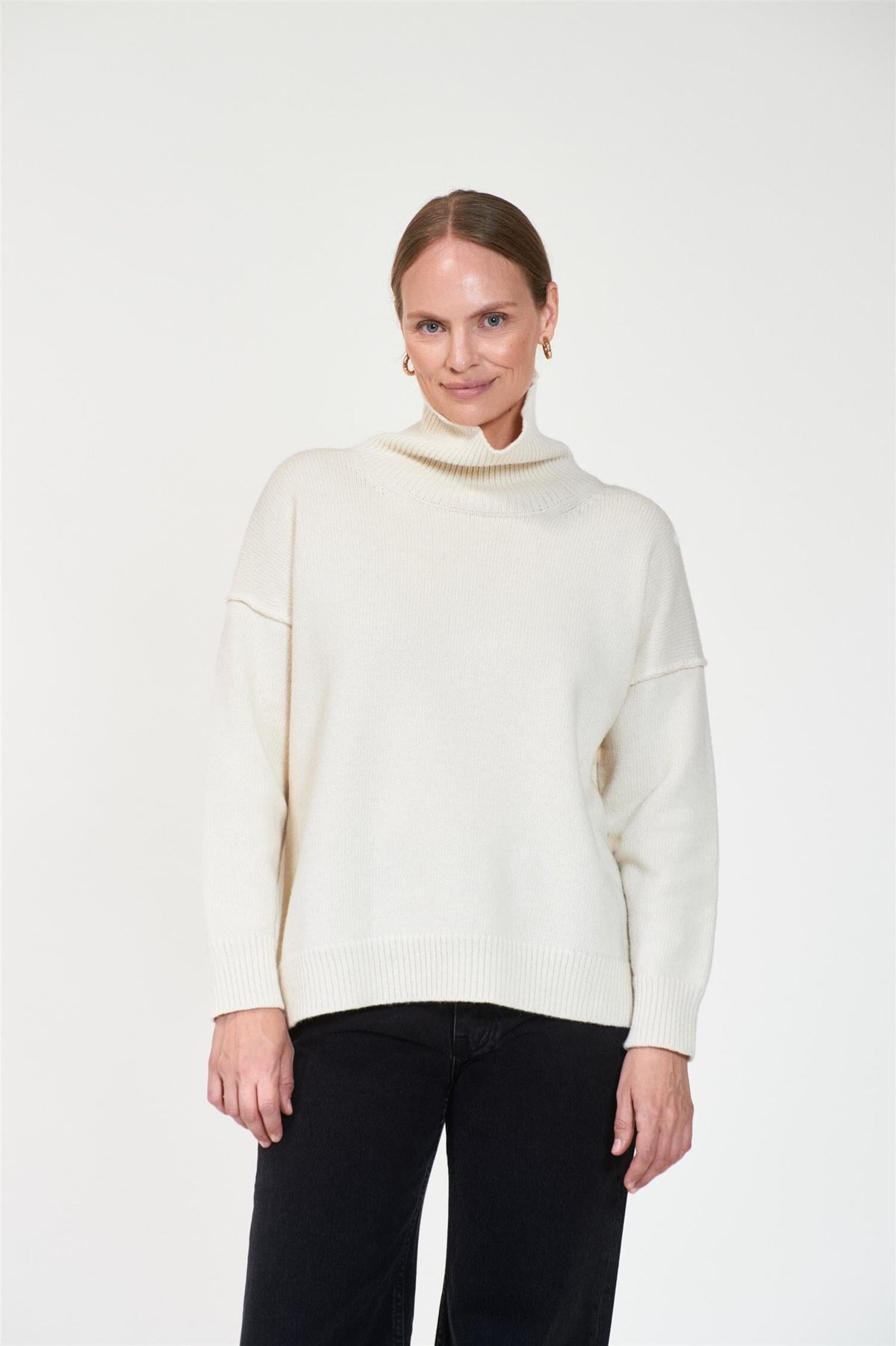 ArnieSays: CECE Offwhite Genser