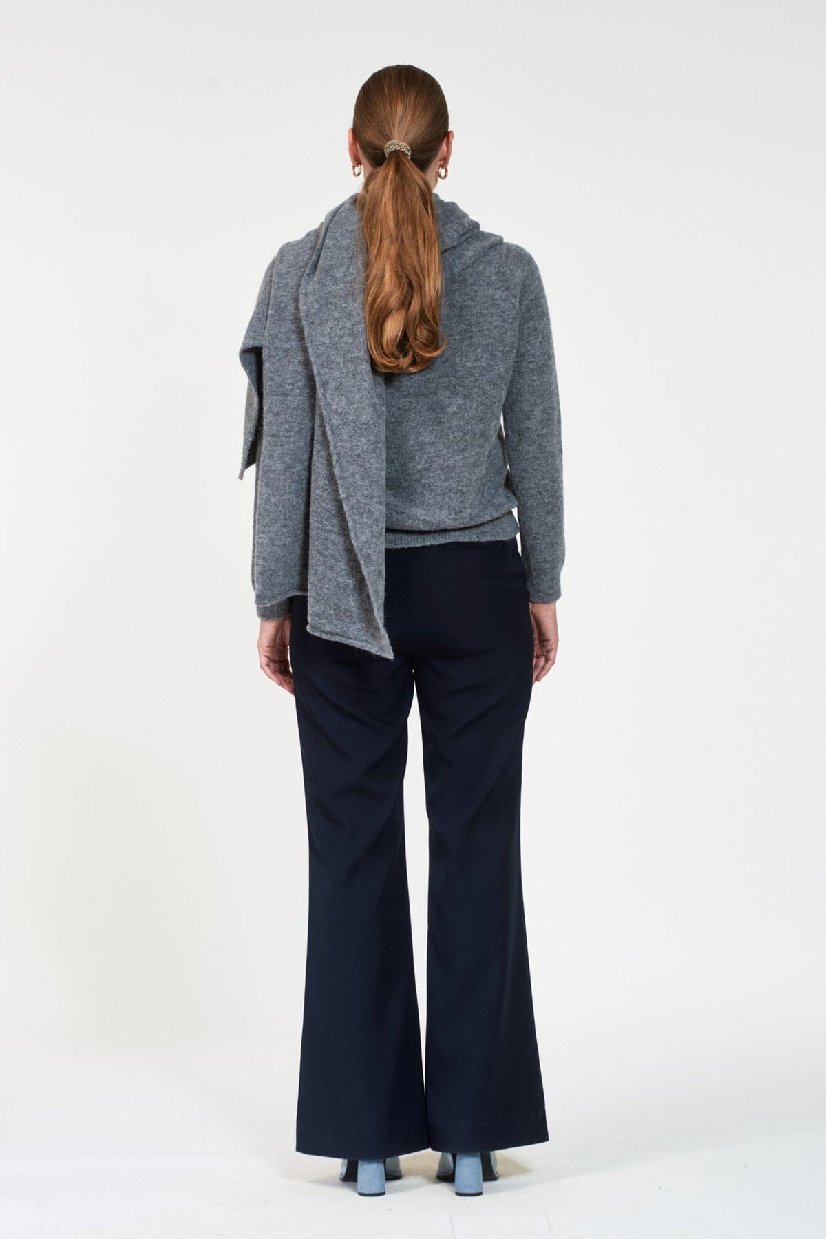 ArnieSays: FIONA Dk Grey Melange Genser