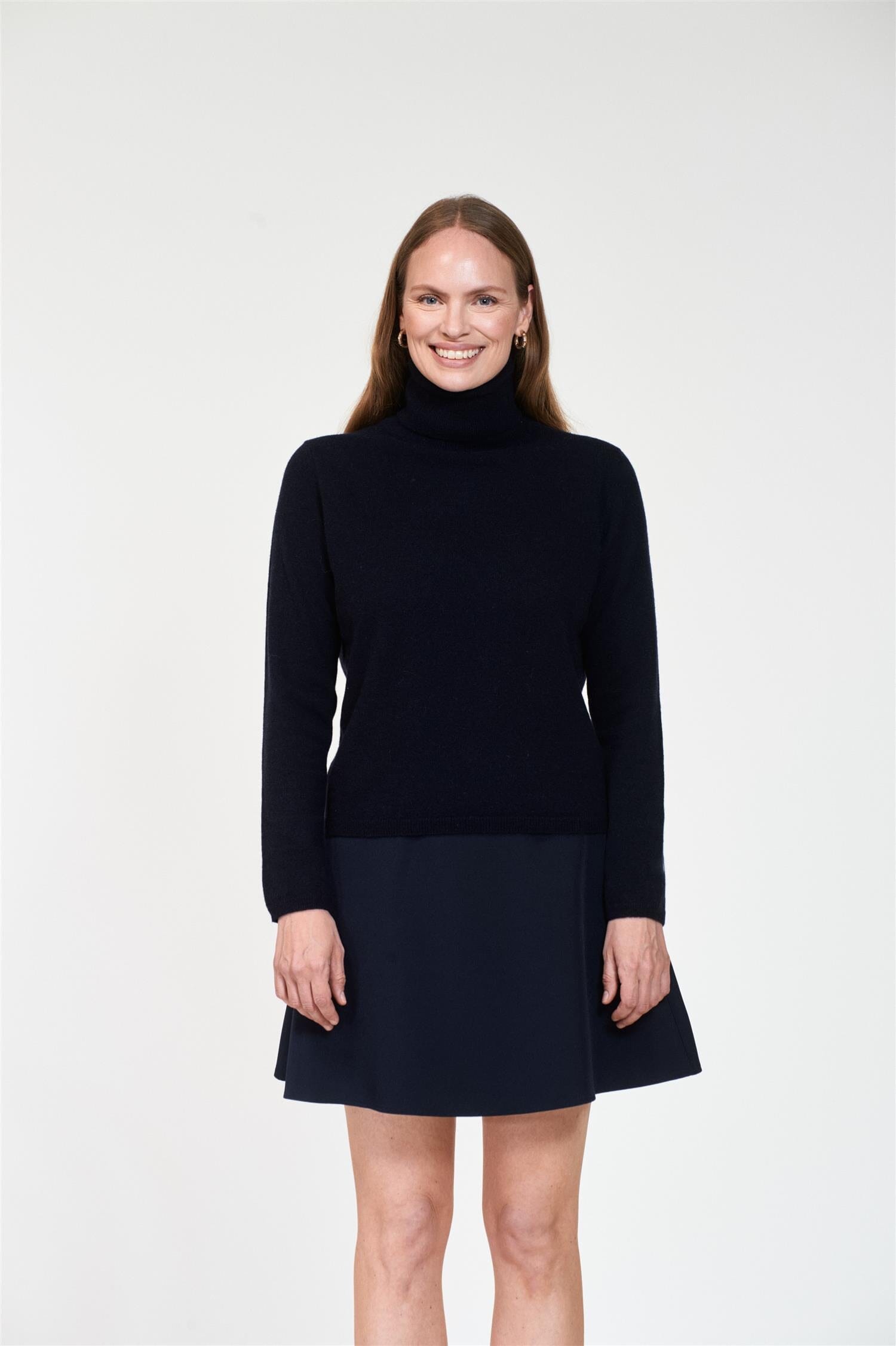 ArnieSays: ELOISE Cady Dk Navy Skjørt