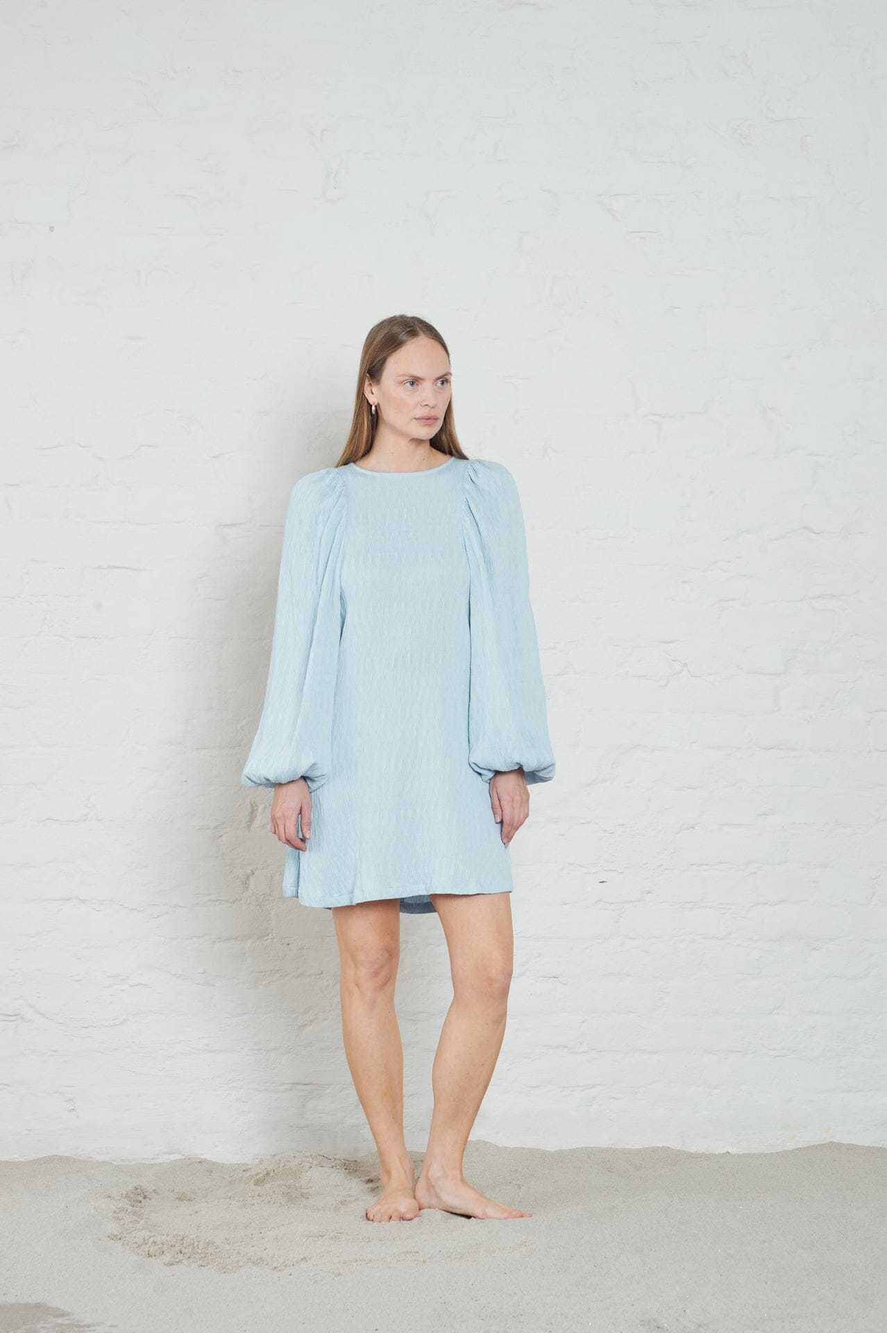 ArnieSays: Valeria Crinkled Lt Blue Kjole
