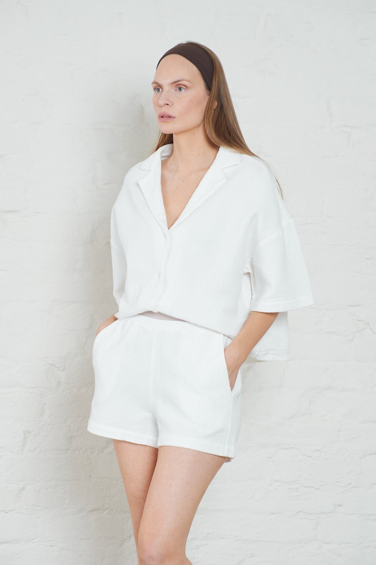 ArnieSays: Ash Quilted Gauze White Bukse