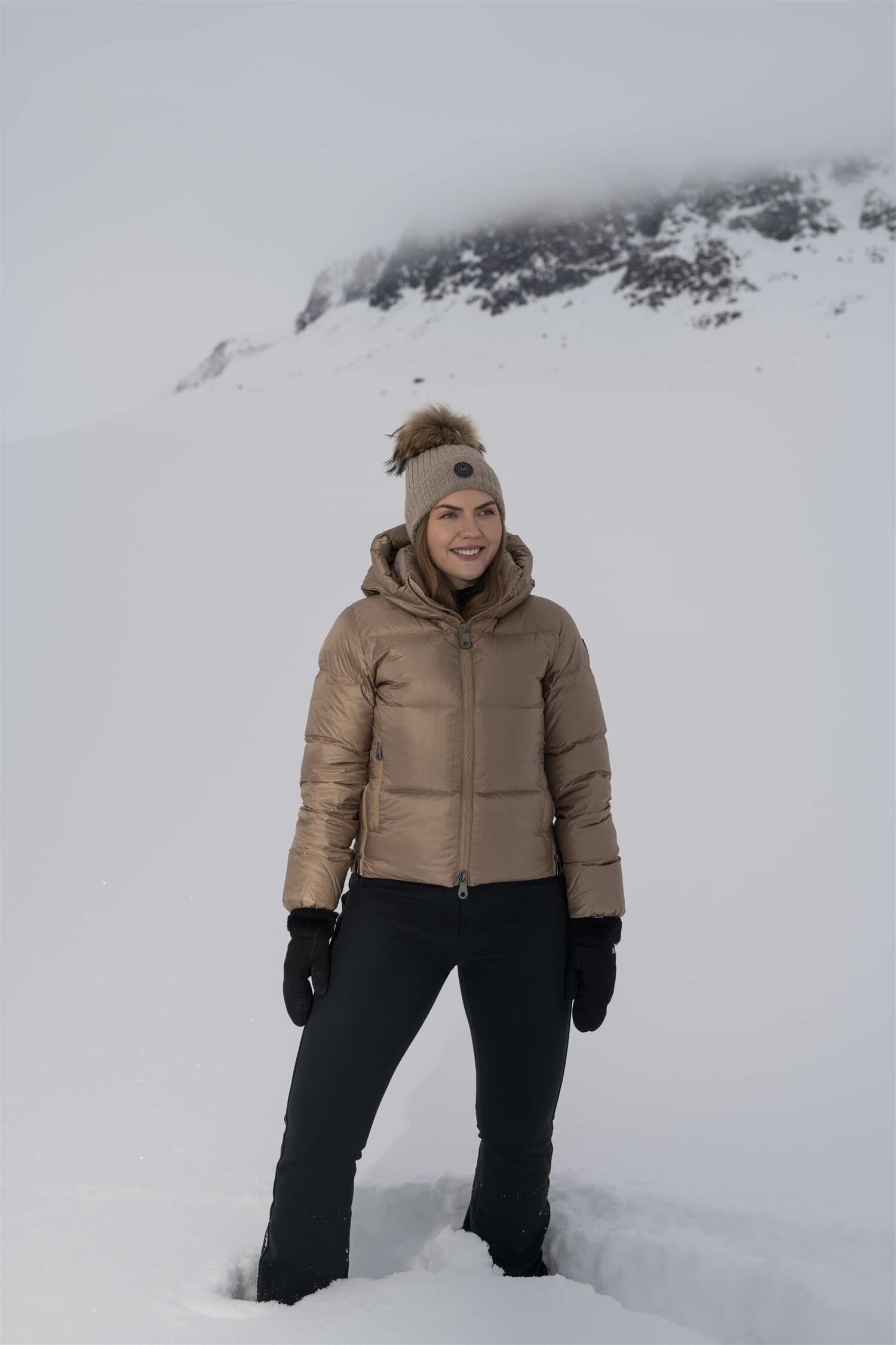 Monel Val Cenis Short Crisp Champagne Ytterplagg