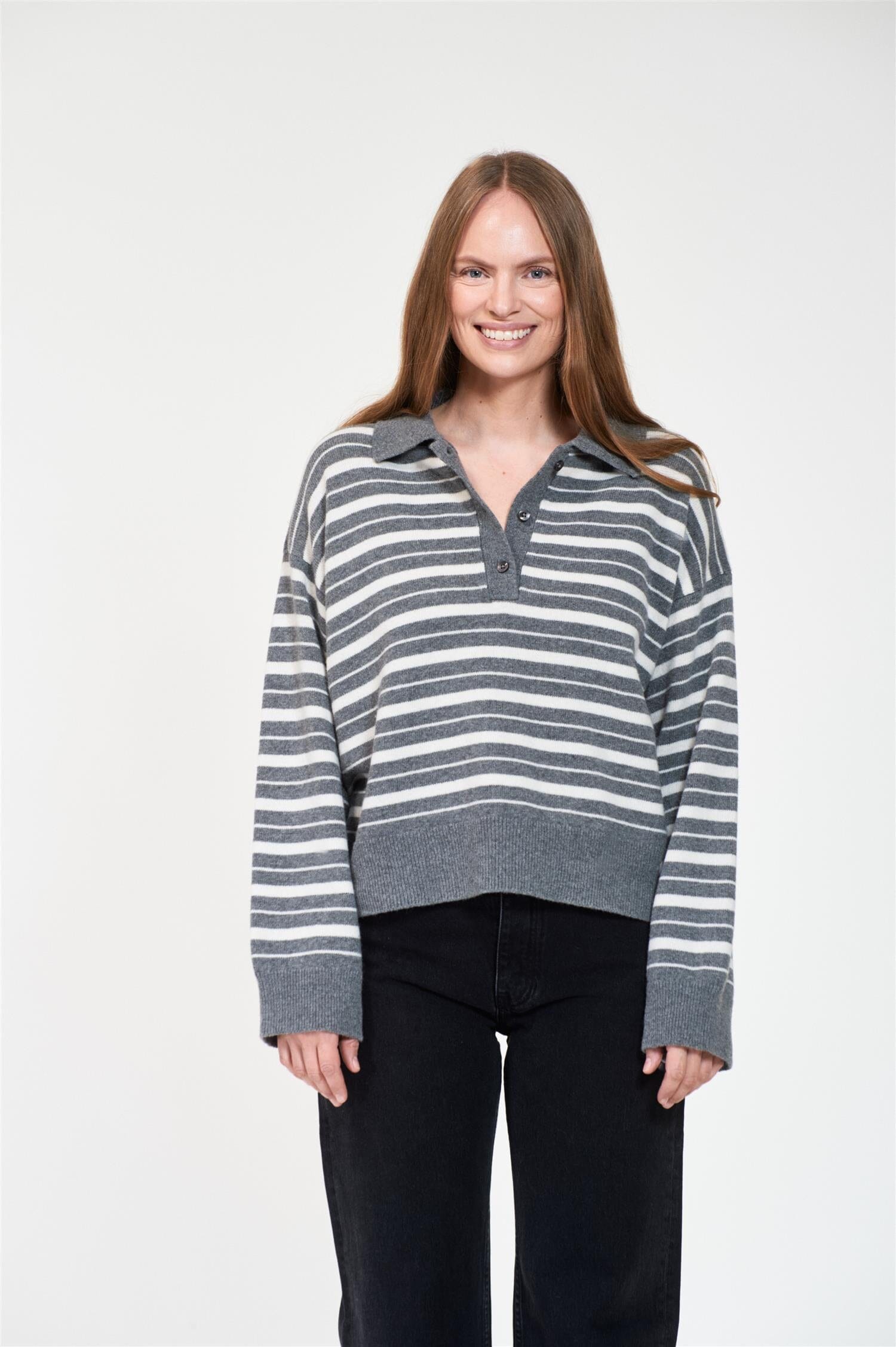 ArnieSays: ZELY Stripe Grey Melange/Offwhite Genser