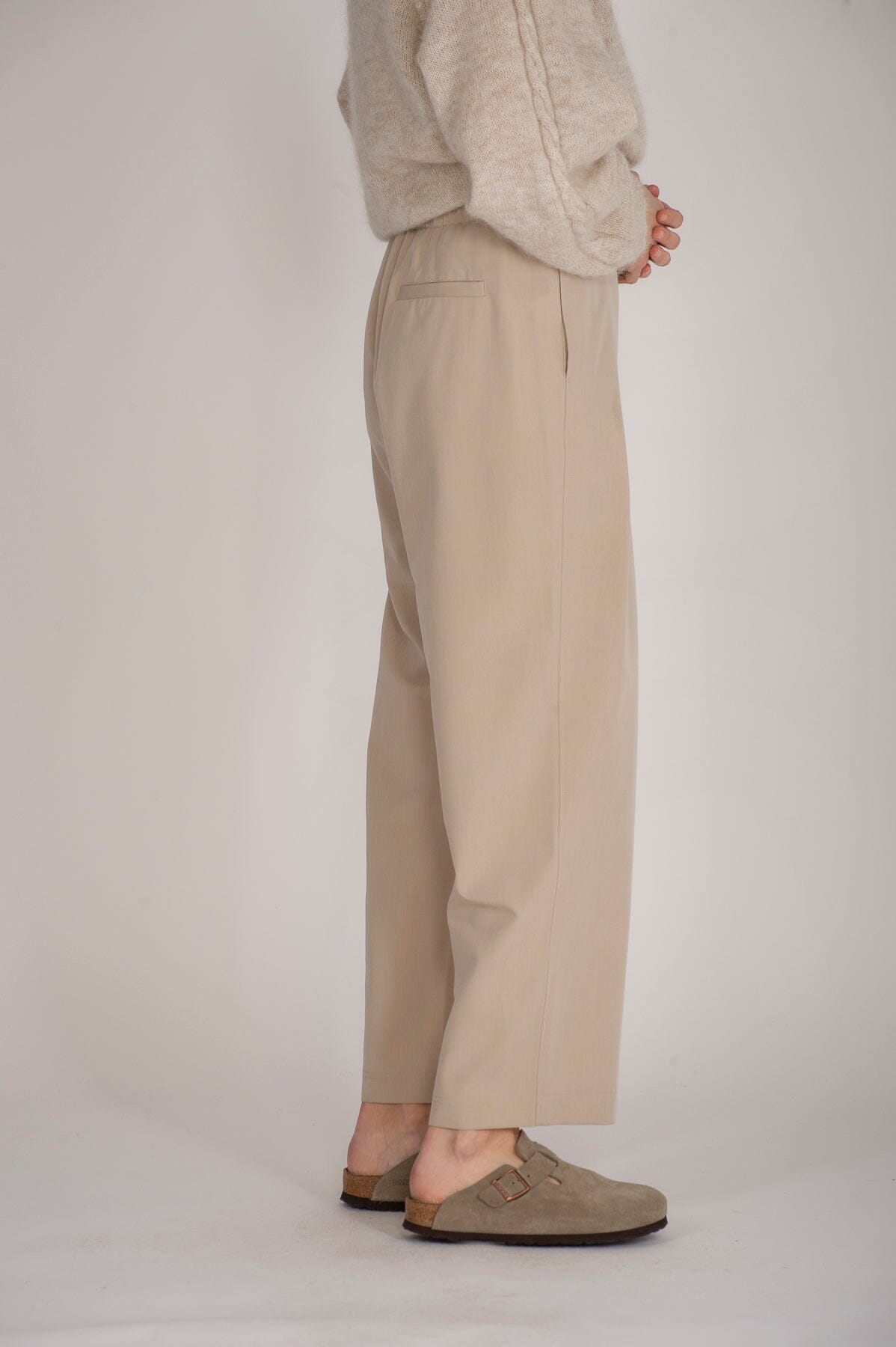ArnieSays: Corin Drapey Beige Bukse