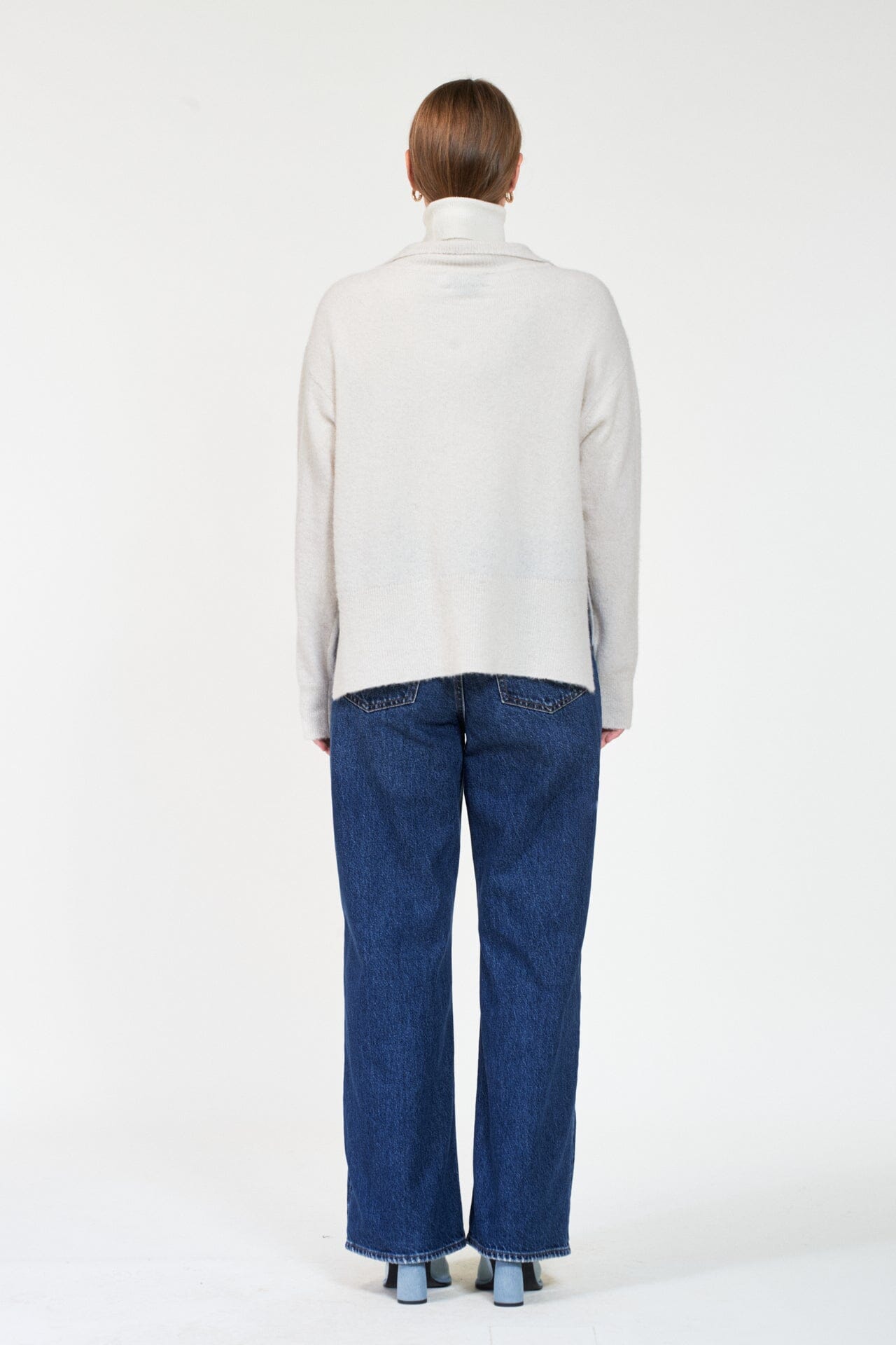 ArnieSays: LOWRY Offwhite Genser