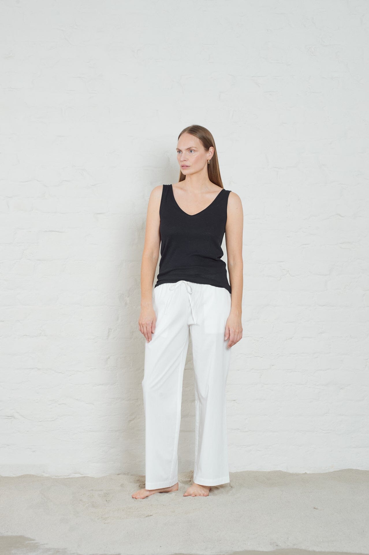 ArnieSays: Jasmien Linen Black T-shirt