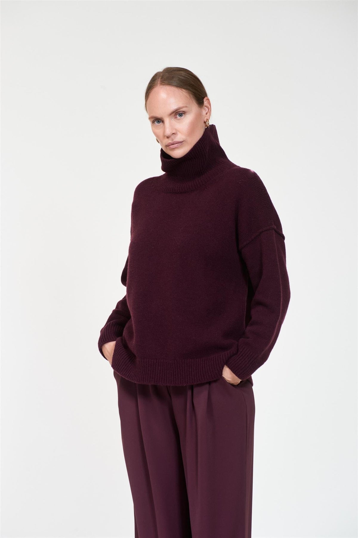 ArnieSays: CECE Dk Burgundy Genser