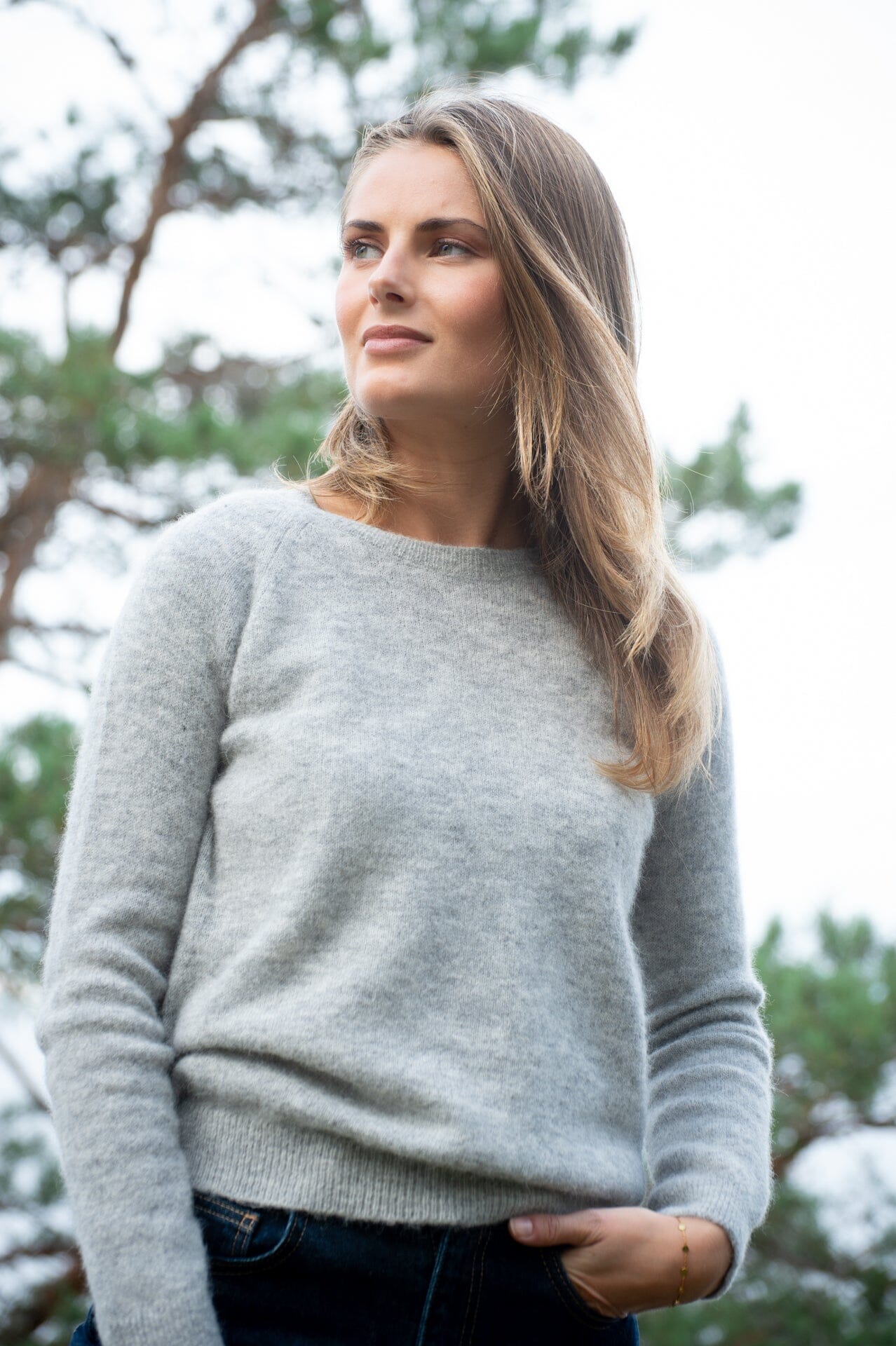 ArnieSays: Fiona Lt Grey Melange Genser