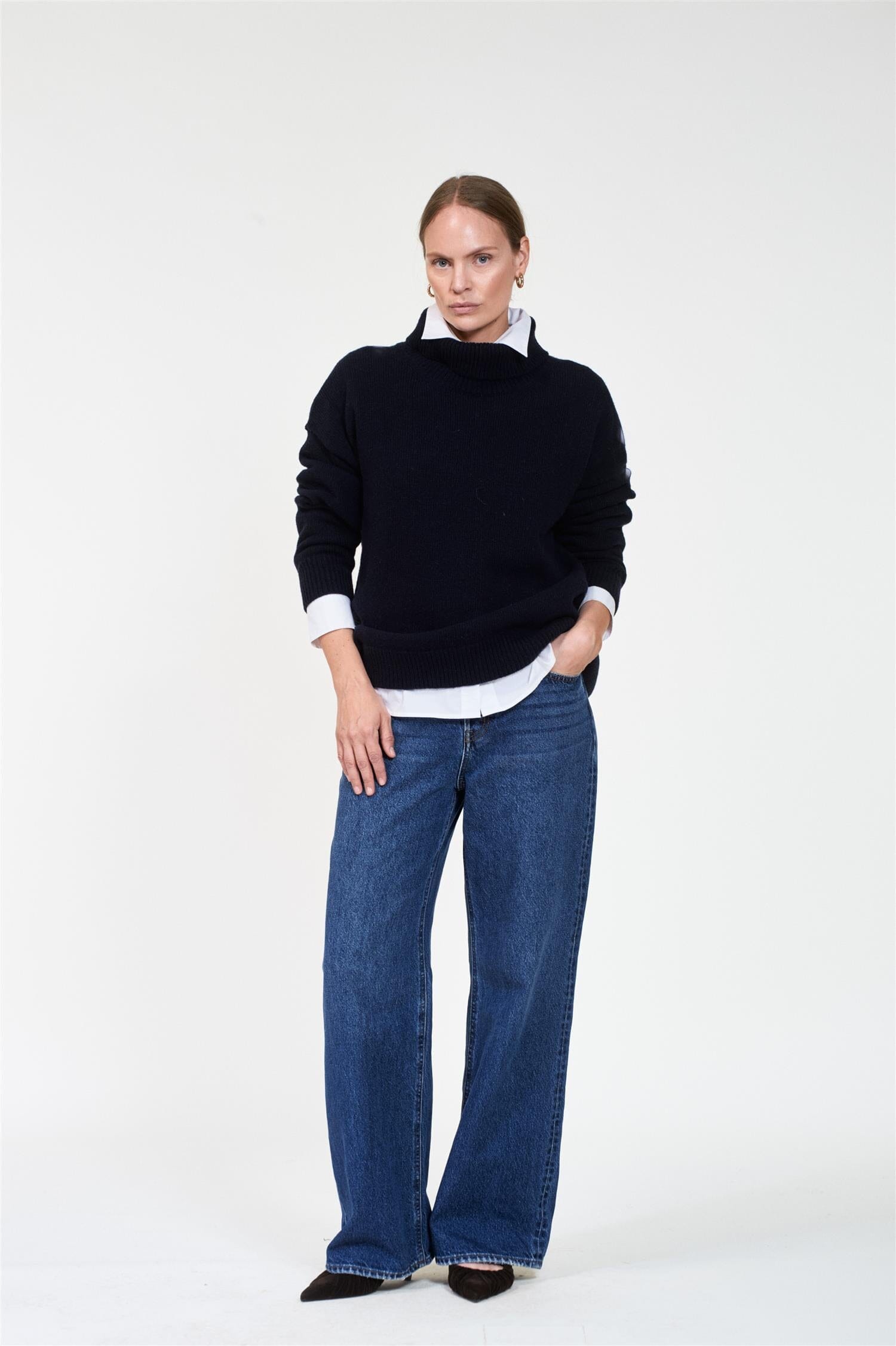ArnieSays: CECE Dk Navy Genser