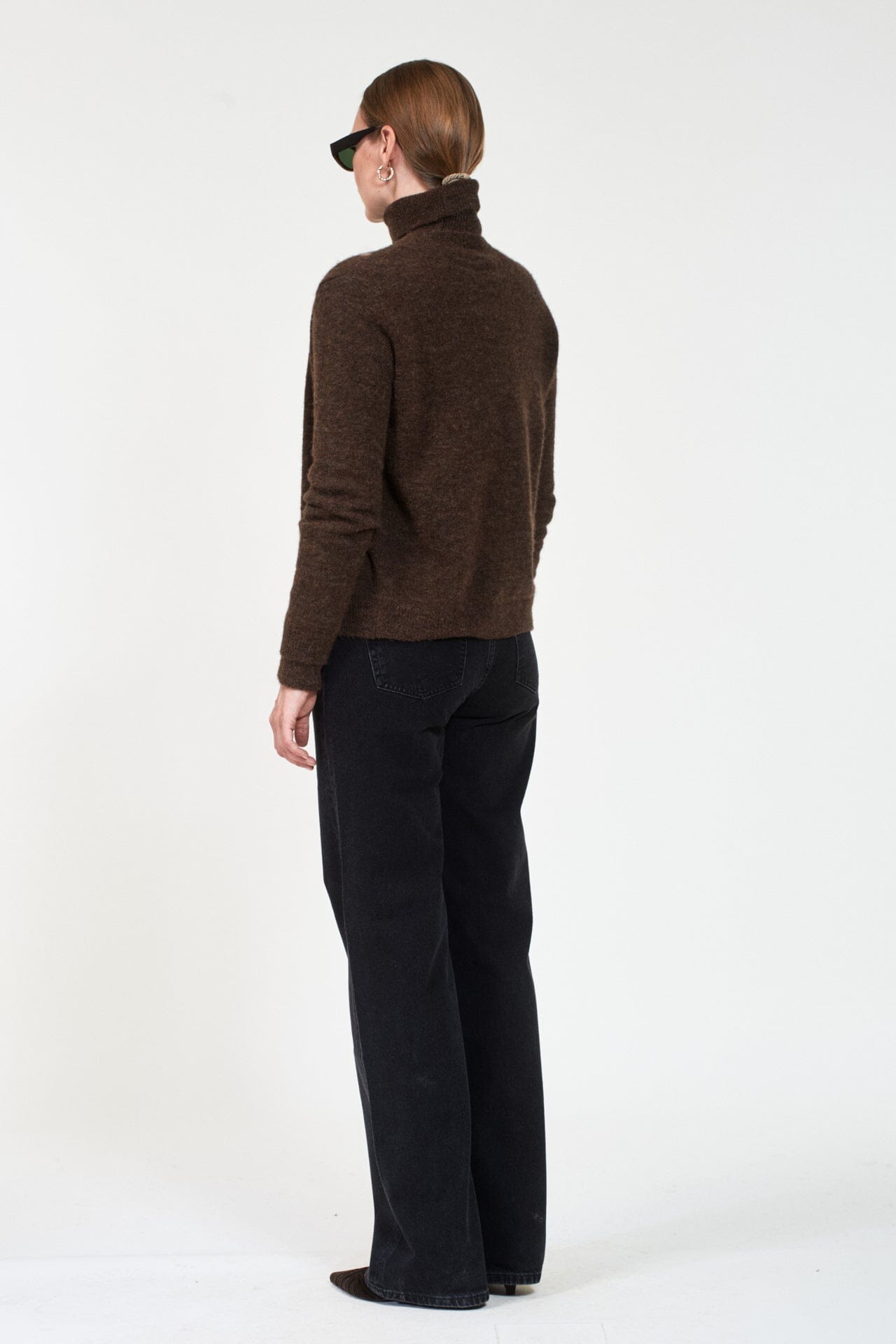 ArnieSays: COCO Dk Brown Genser