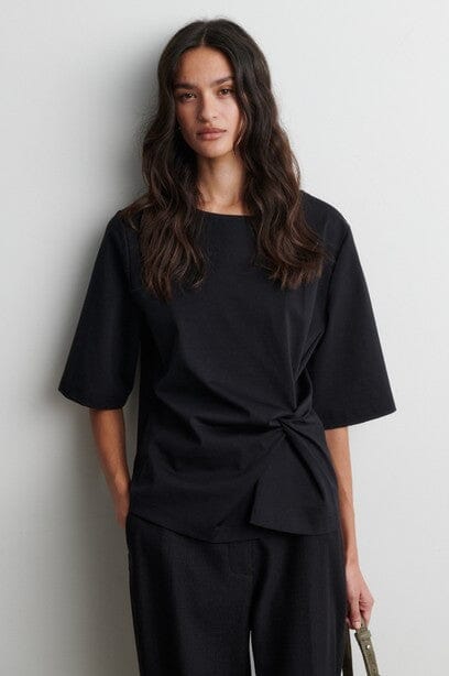 Second Female Arkai Drape Tee Black Topp