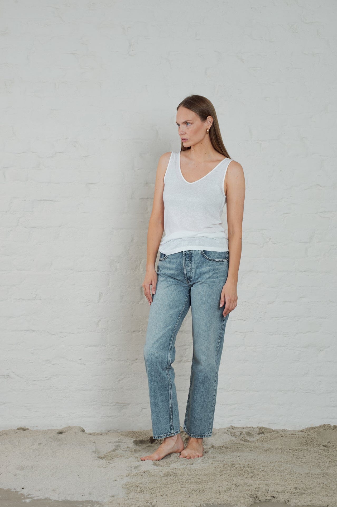 ArnieSays: Jasmien Linen White T-shirt