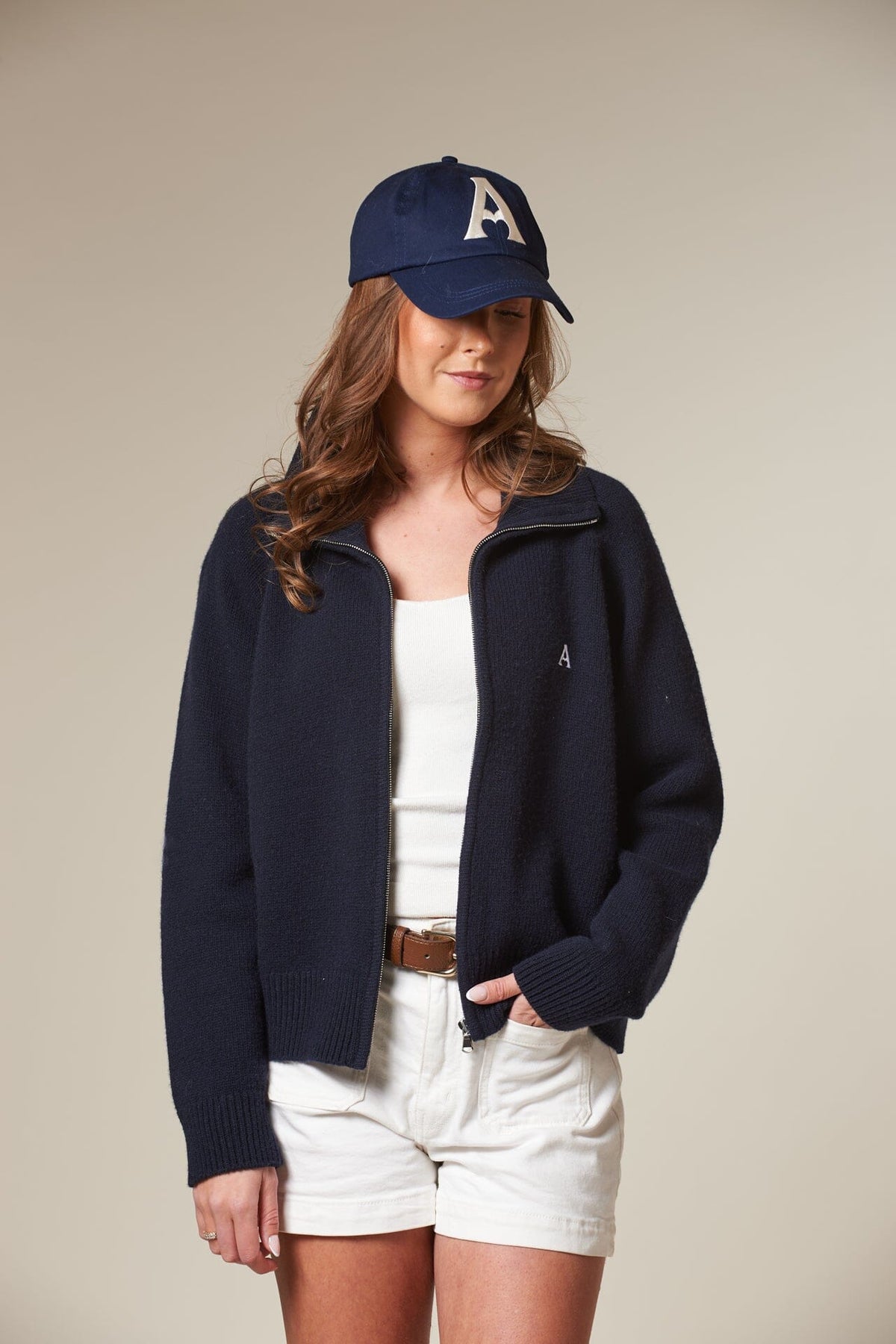 ArnieSays: EDEN Heart Dk Navy Hodeplagg