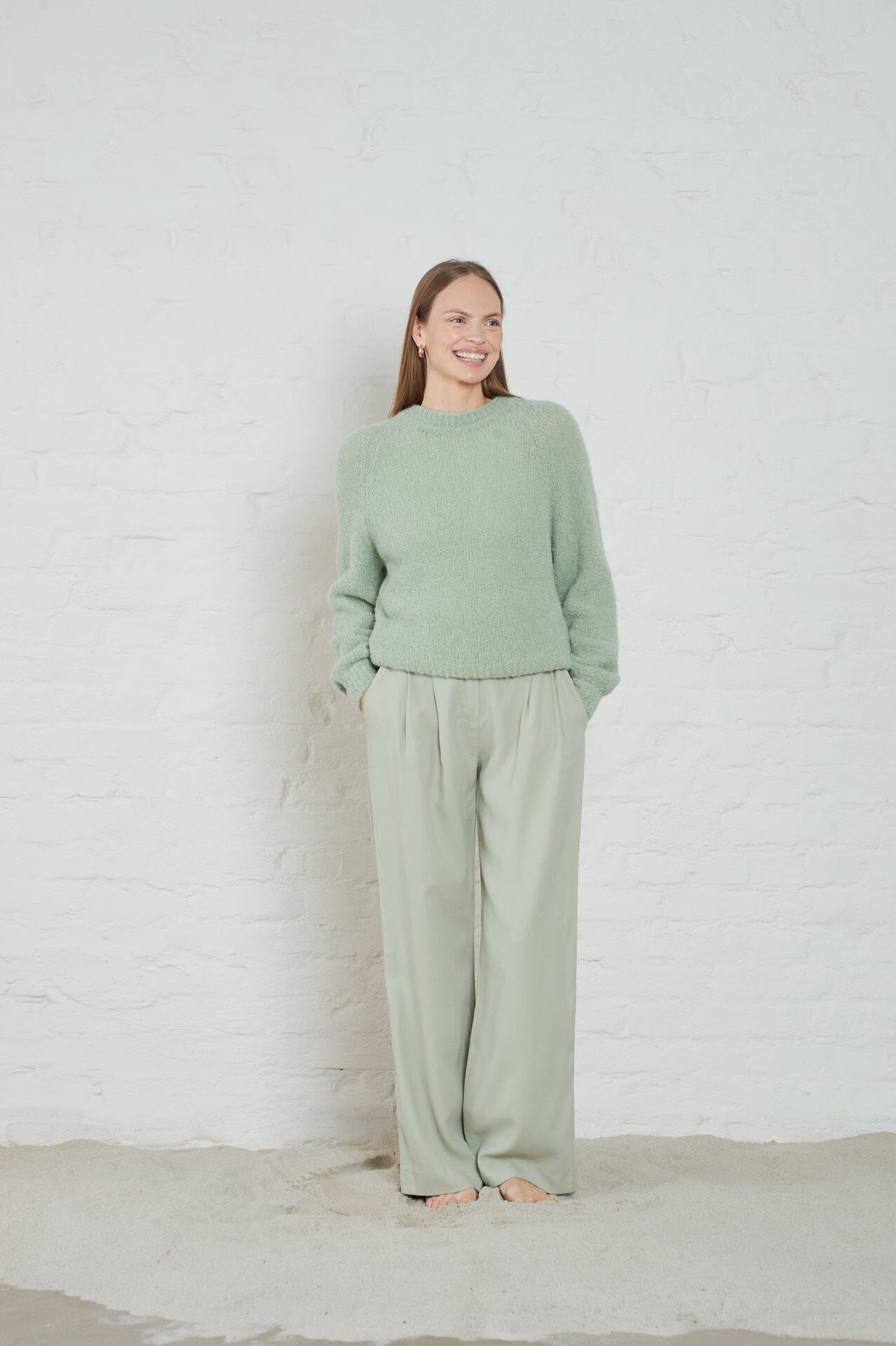 ArnieSays: Alison Soft Green Genser