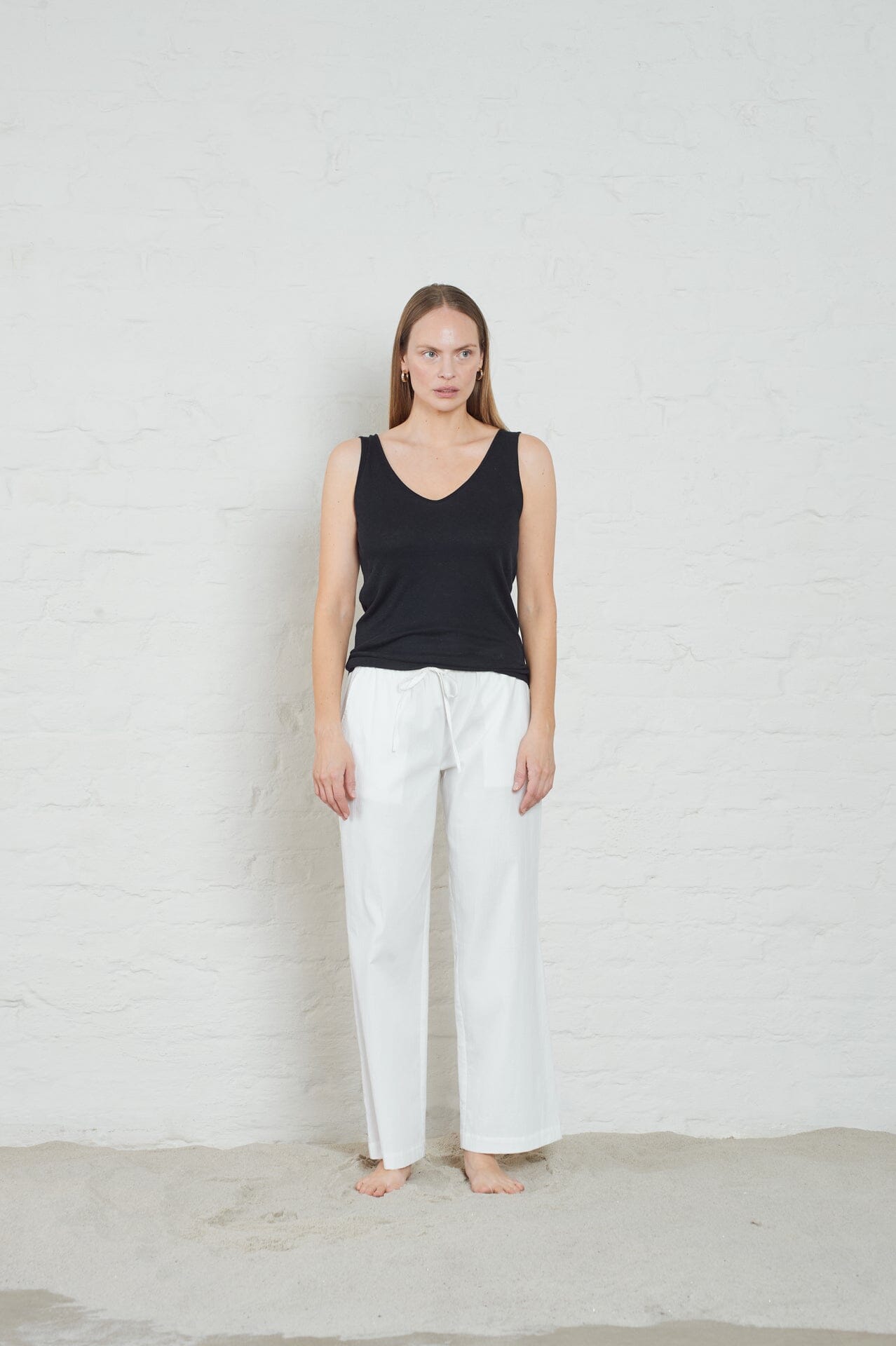 ArnieSays: Jasmien Linen Black T-shirt